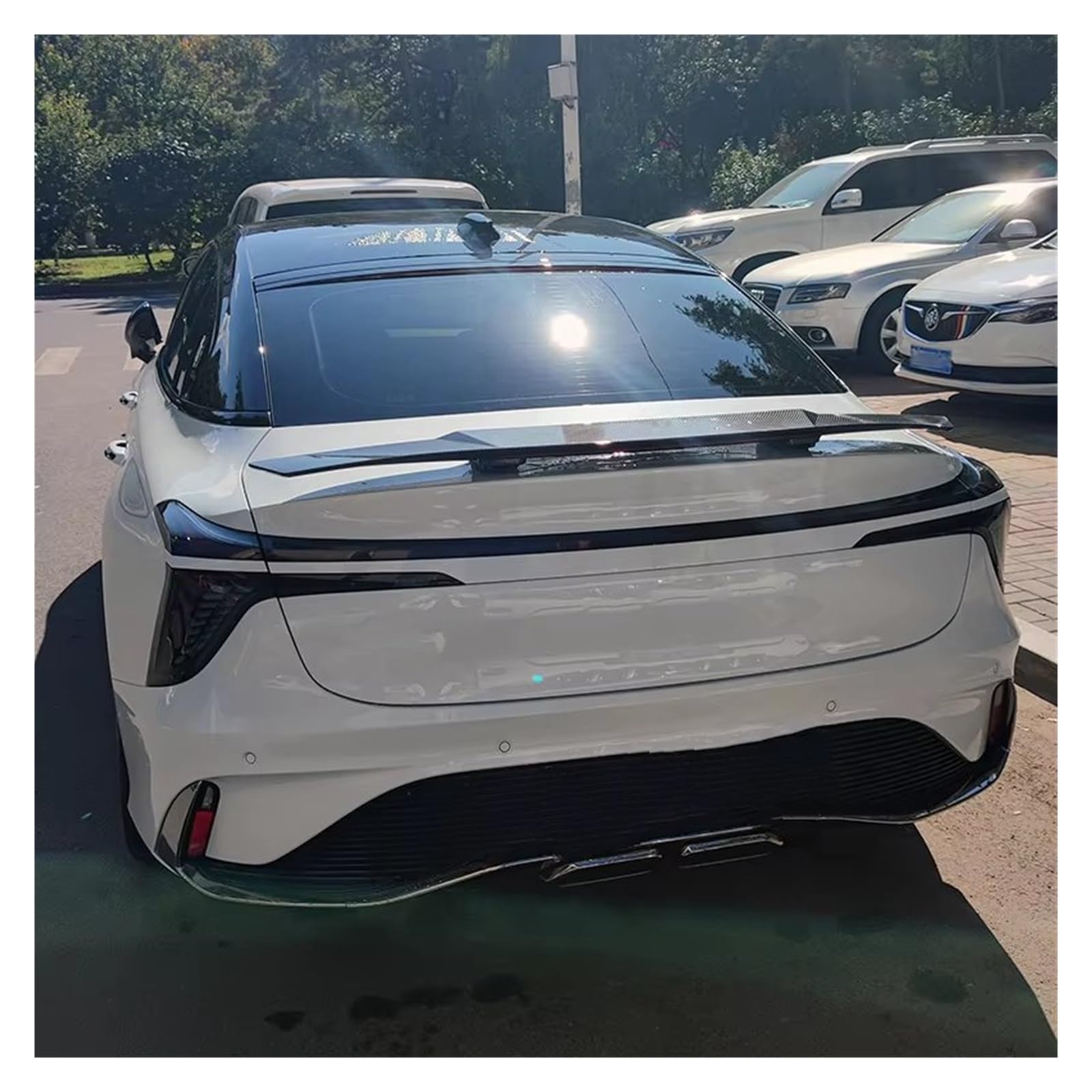Auto Spoiler Wing Für Limousine Elektrische Lift Intelligente Spoiler Stamm Flügel ABS Glänzend Schwarz Carbon Fiber Look Auto Modifikation Schwanz Spoiler Flügel(Glossy Black) von Qjahxkf