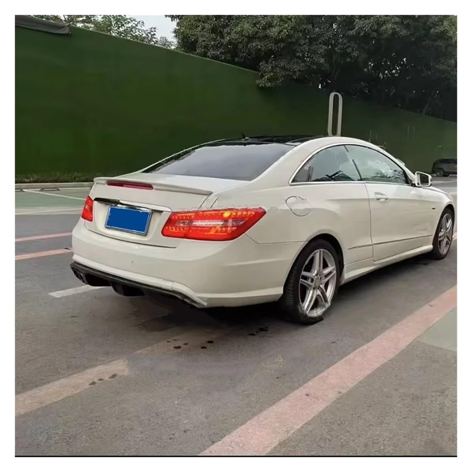 Auto Spoiler Wing W207 C207 Carbon Fiber Trunk Spoiler R Stil Flügel Für Benz E Klasse Coupe 2010 2011 2012 2013-2016 E200 E250 E300 E350 Schwanz Spoiler Flügel(Real Carbon Fiber) von Qjahxkf