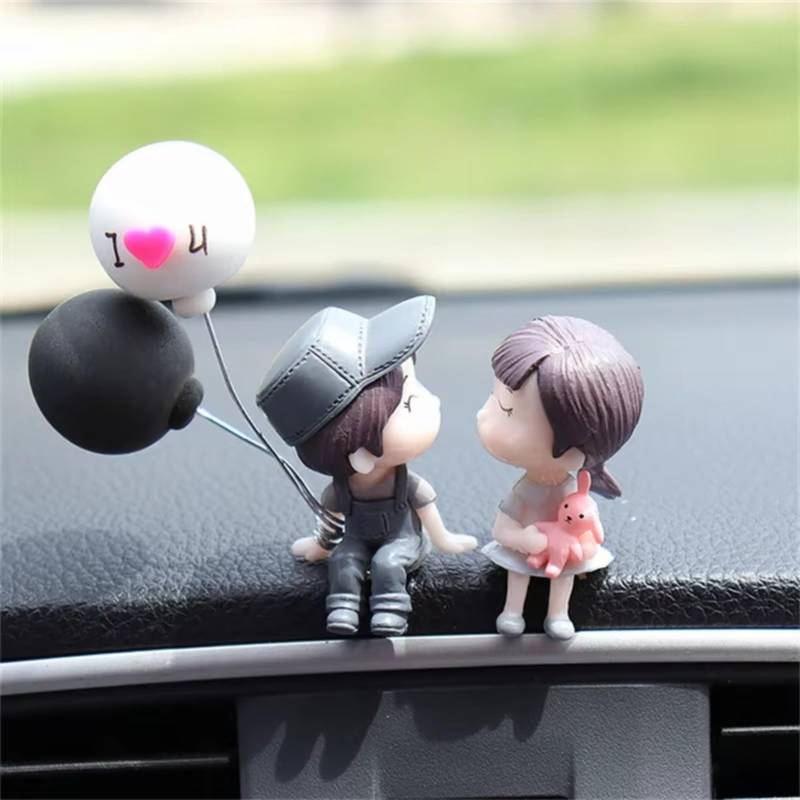 Innenzubehör Autozubehör, niedliche Cartoon-Paare, Figuren, Ballon-Ornament, Kunstharz, Liebe, niedliches Cartoon-Armaturenbrett-Zubehör Zubehör Innenraum(Grey with balloon) von Qsnfda