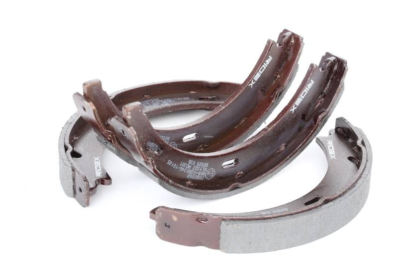 RIDEX Bremsbacken MERCEDES-BENZ,PORSCHE,CHRYSLER 70B0060 98635209501,1244200320,1244200720 Trommelbremsbacken,Bremsbackensatz A1244200520,A2034200120 von RIDEX