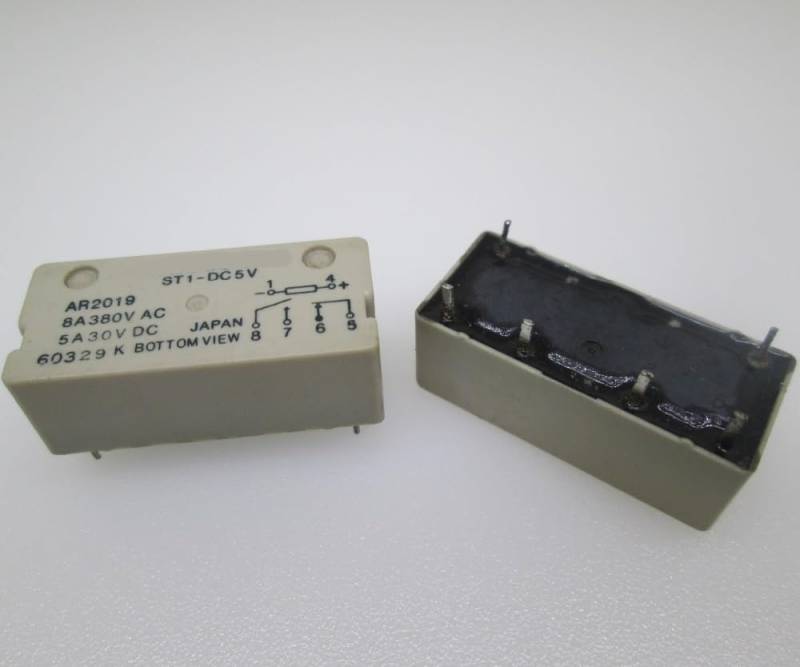 Relay ST1-DC5V 5VDC ST1-DC5V-F 5VDC ST1-DC5V-5vdc ST1-DC5V-F-5VDC 5VDC DC5V 5V 8A 380VAC 6PIN RRBXXUYN von RRBXXUYN