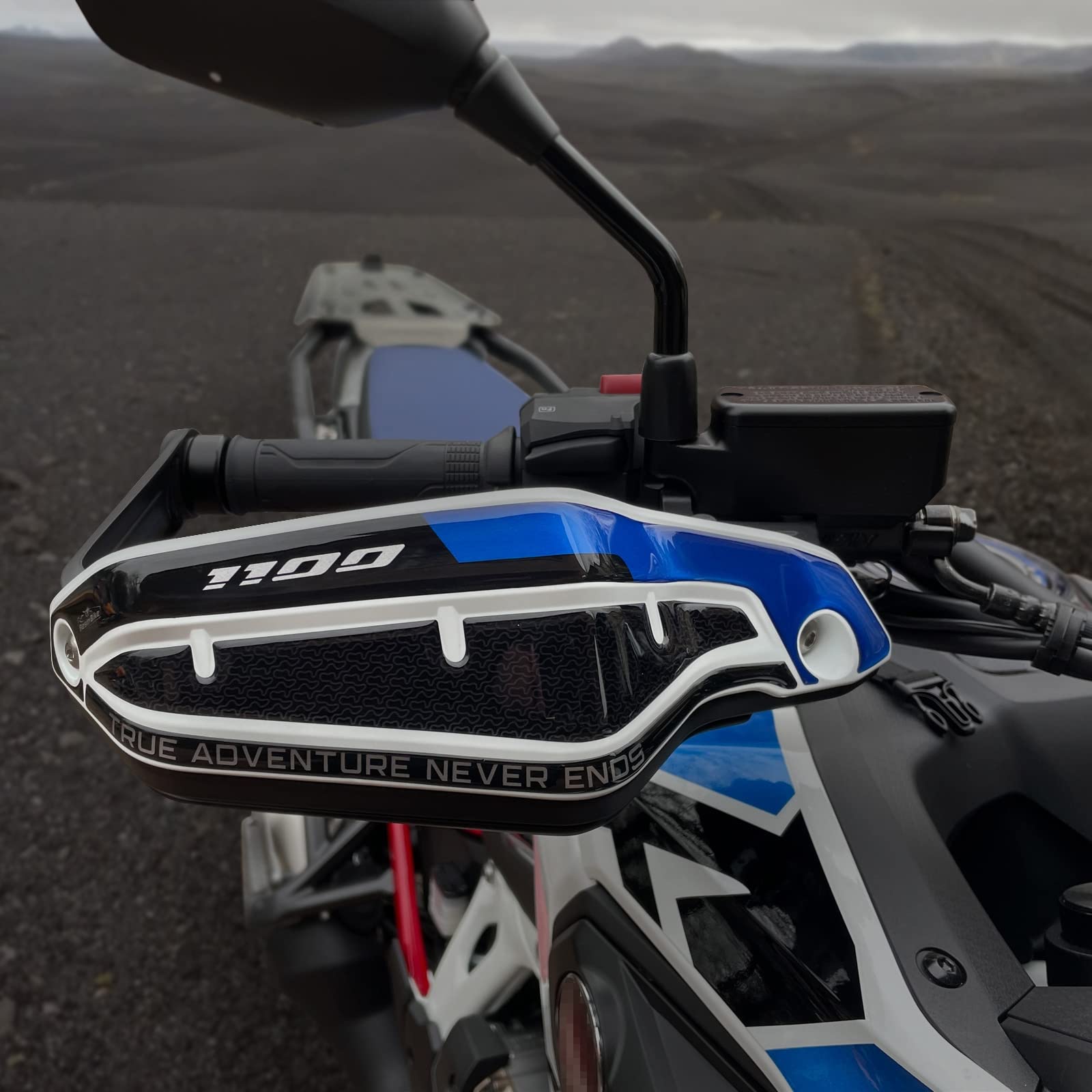 Resin Bike Aufkleber für Motorrad Kompatibel mit Honda Africa Twin 1100 CRF 1100 L 2022-2023. Handschutz vor Stößen und Kratzern. 3D-Harzklebstoff – Stickers - Made in Italy von Resin Bike