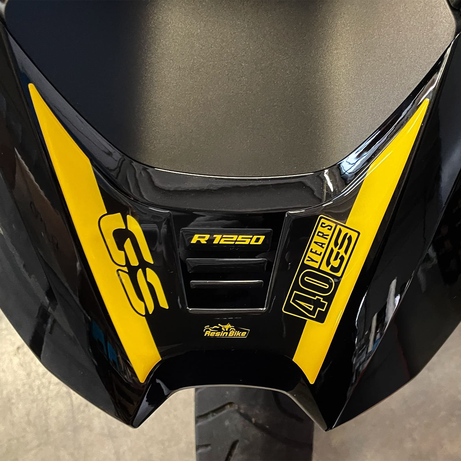 Resin Bike Aufkleber für Motorrad Kompatibel mit mit Bmw R 1250 GS Edition 40th 2021-2022. Bugschutz vor Stößen und Kratzern. 3D-Aufkleber-Set mit Harzbeschichtung - Stickers Resin Bike Aufkleber für Motorrad Kompatibel mit mit Bmw R 1250 GS Edition 40th 2021-2022. Bugschutz vor Stößen und Kratzern. 3D-Aufkleber-Set mit Harzbeschichtung - Stickers von Resin Bike