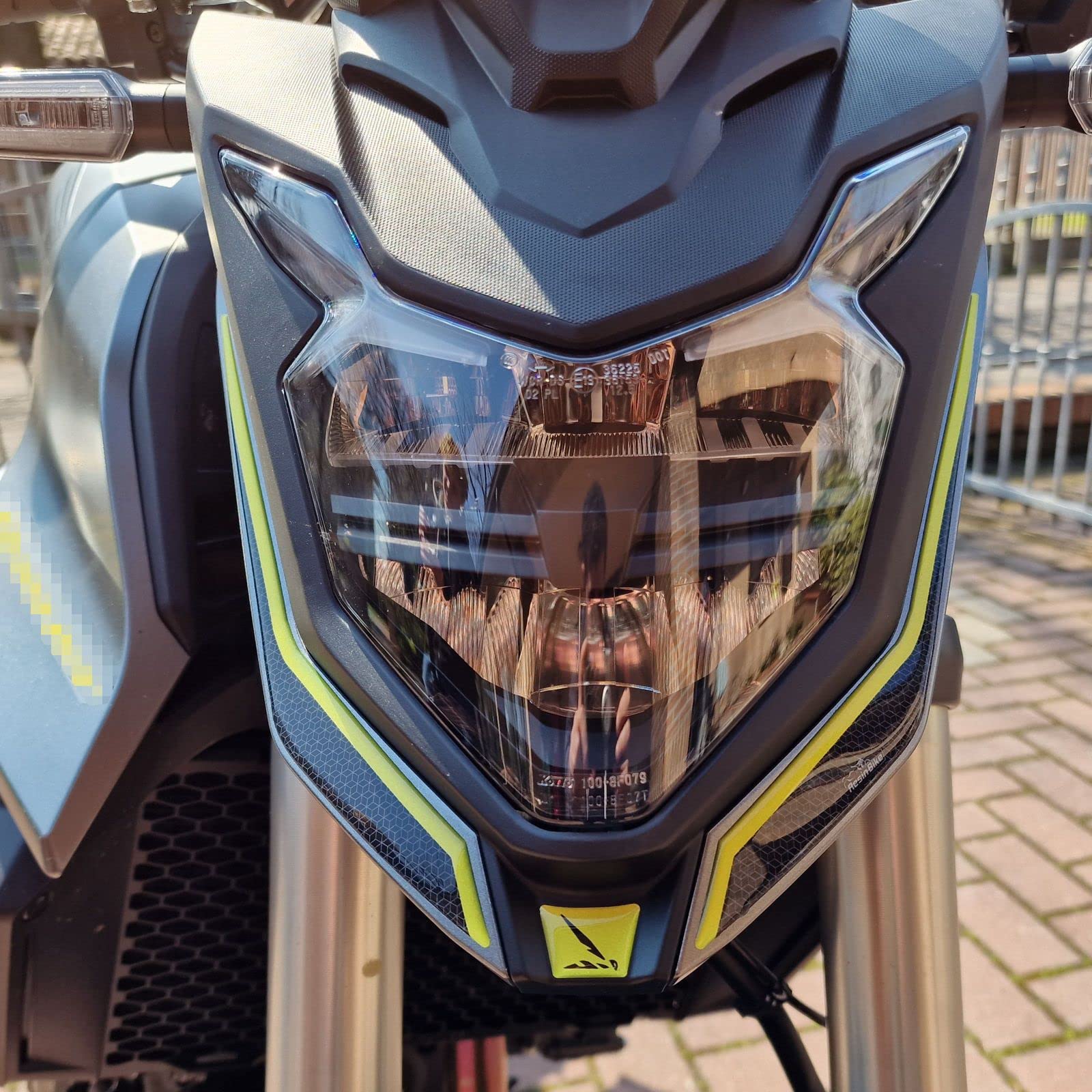 Resin Bike Aufkleber Kompatibel mit Honda Hornet 750 2023. Motorradscheinwerfer Schutz vor Stößen und Kratzern. Resin 3D Hornet CB750 Aufkleber für Gelb und Metall Farben Resin Bike Aufkleber Kompatibel mit Honda Hornet 750 2023. Motorradscheinwerfer Schutz vor Stößen und Kratzern. Resin 3D Hornet CB750 Aufkleber für Gelb und Metall Farben von Resin Bike