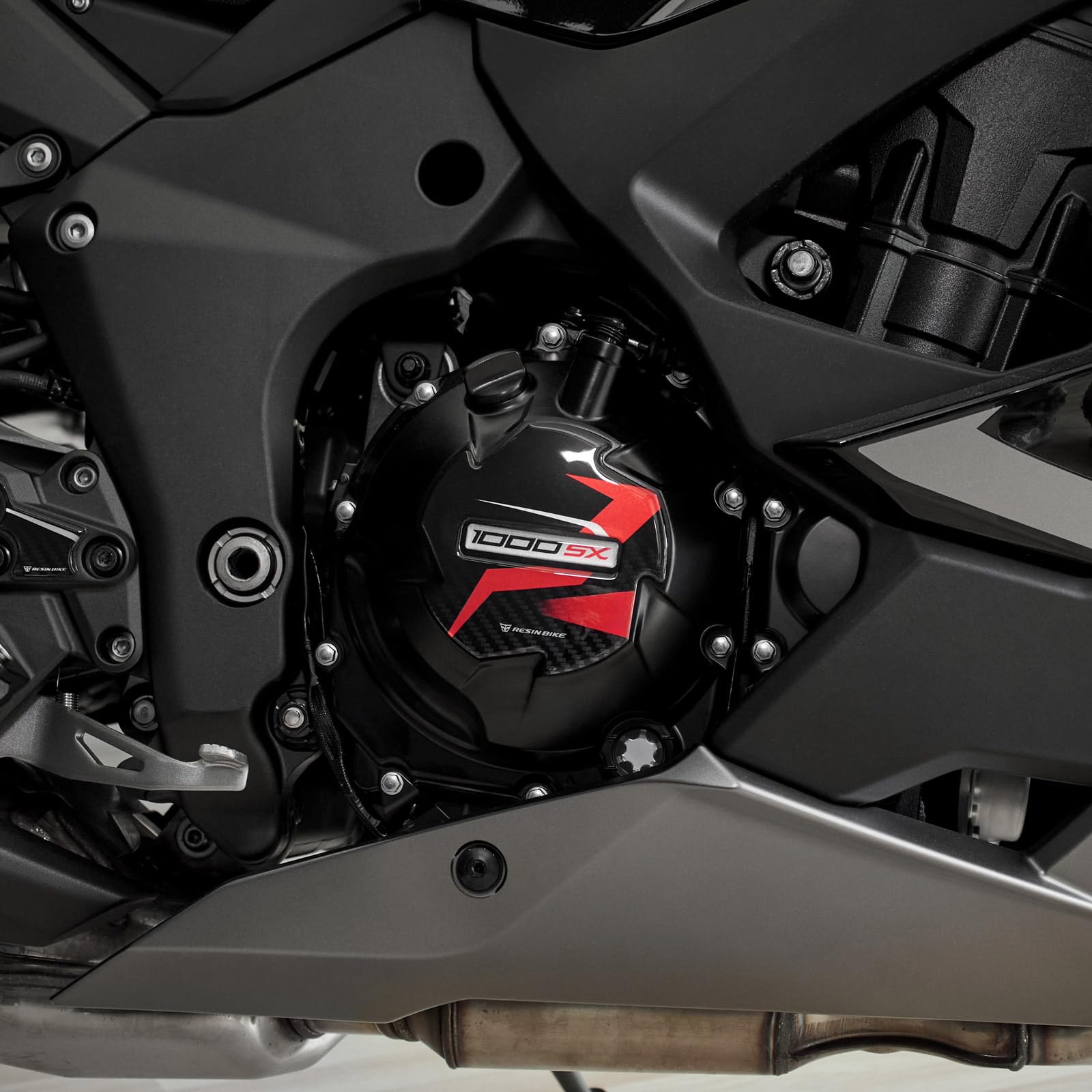 Resin Bike Aufkleber Motorrad Kompatibel Mit Kawasaki Ninja 1000 SX 2024 Rot. Sie schützen den Variomatikgehäuse vor Stößen und Kratzern. 3D Klebstoff Harz Aufkleber Set - Stickers Made in Italy Resin Bike Aufkleber Motorrad Kompatibel Mit Kawasaki Ninja 1000 SX 2024 Rot. Sie schützen den Variomatikgehäuse vor Stößen und Kratzern. 3D Klebstoff Harz Aufkleber Set - Stickers Made in Italy von Resin Bike