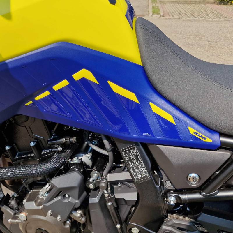 Resin Bike Aufkleber Motorrad Kompatibel Mit Suzuki V Strom 800 De 2023. Schutz Motorrad Seitenlichter Tank Von Hülle PU Graffi. Einige Aufkleber 3D Harz Gelb Petra Und Blau von Resin Bike