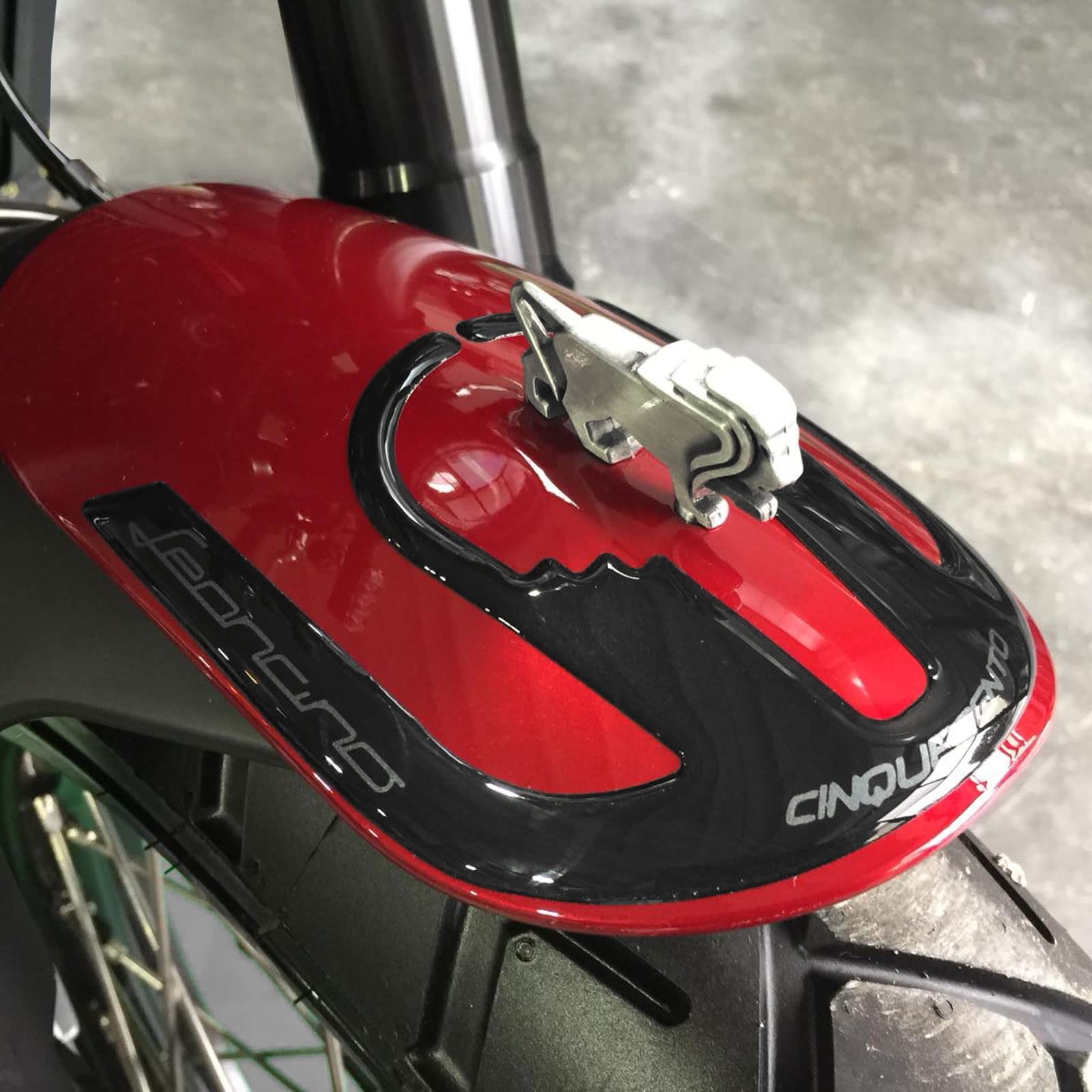 Resin Bike Aufkleber für Motorrad Kompatibel mit Benelli Leoncino 500 2017-2020. Vorderen Kotflügelschutz vor Stößen und Kratzern. 3D-Harzklebstoff Hergestellt in Italien - Stickers von Resin Bike