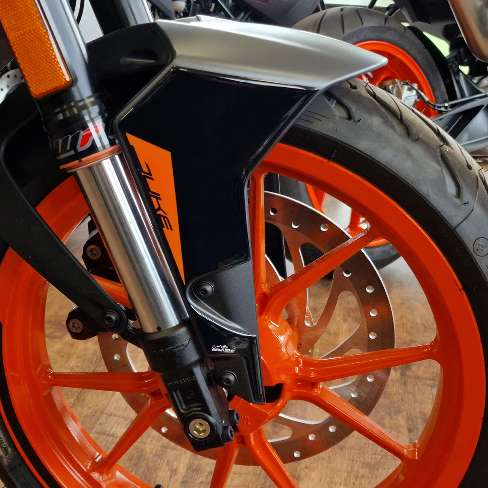 Resin Bike Aufkleber für Motorrad Kompatibel mit KTM Duke 125 200 250 390 2021-2022. Kotflügelschutz vor Stößen und Kratzern. 3D-Harzklebstoff - Stickers - Made in Italy von Resin Bike