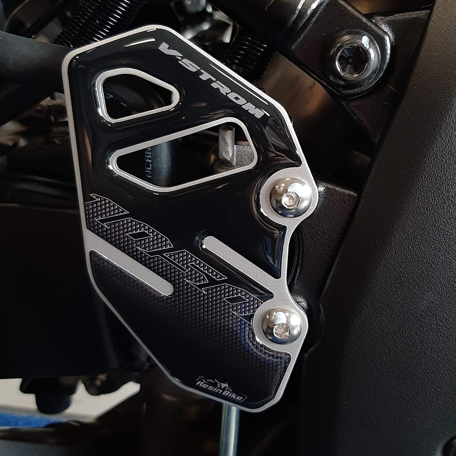 Resin Bike Aufkleber für Motorrad Kompatibel mit Suzuki V-Strom 1050 und 1050 XT ABS 2020. Einstiegsleistenschutz vor Stößen und Kratzern. 3D-Harzklebstoff - Stickers - Made in Italy von Resin Bike