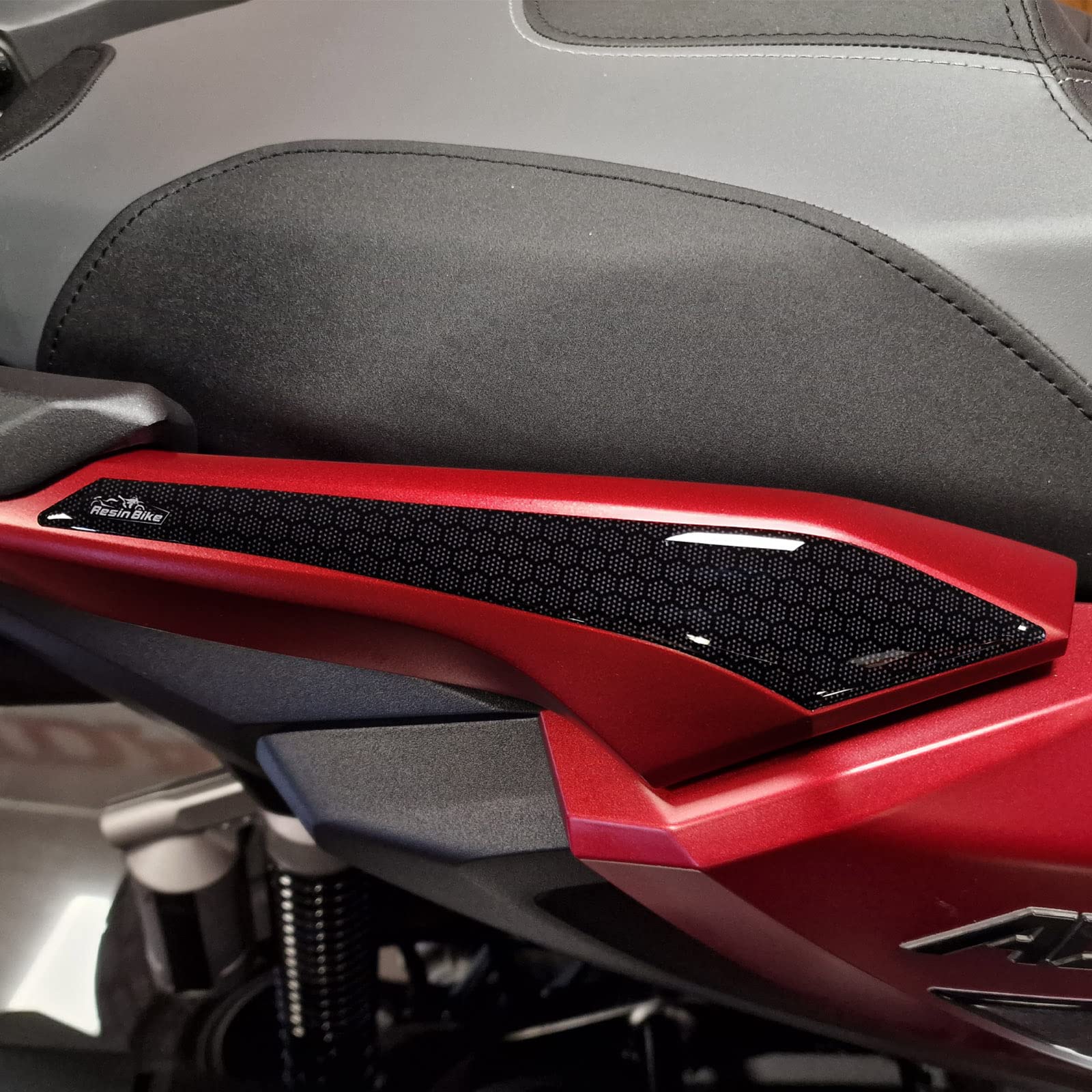 Resin Bike Aufkleber für Motorrad Kompatibel mit Honda ADV 350 2023 2022. Schutz für die Koffergriffe vor Stößen und Kratzern. 3D-Harzklebstoff - Stickers - Made in Italy von Resin Bike