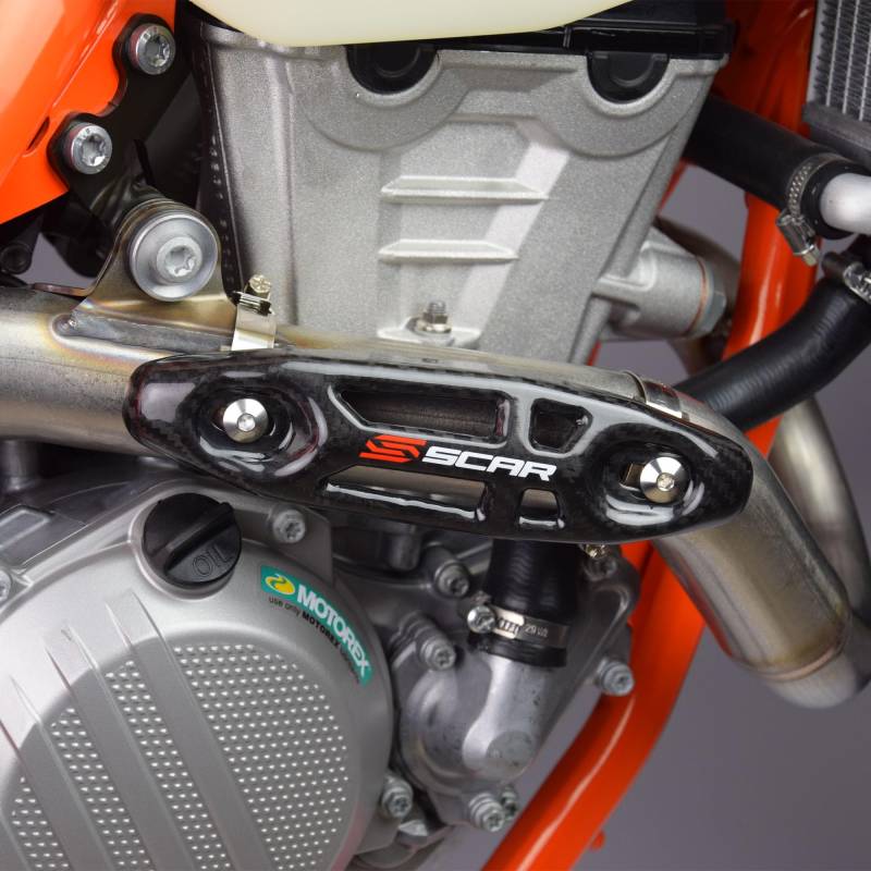SCAR Universal HITZESCHUTZ CARBON 4 TAKT Krümmer kompatibel mit KTM SXF EXCF 250 350 450 500 530 SCAR Universal HITZESCHUTZ CARBON 4 TAKT Krümmer kompatibel mit KTM SXF EXCF 250 350 450 500 530 von SCAR