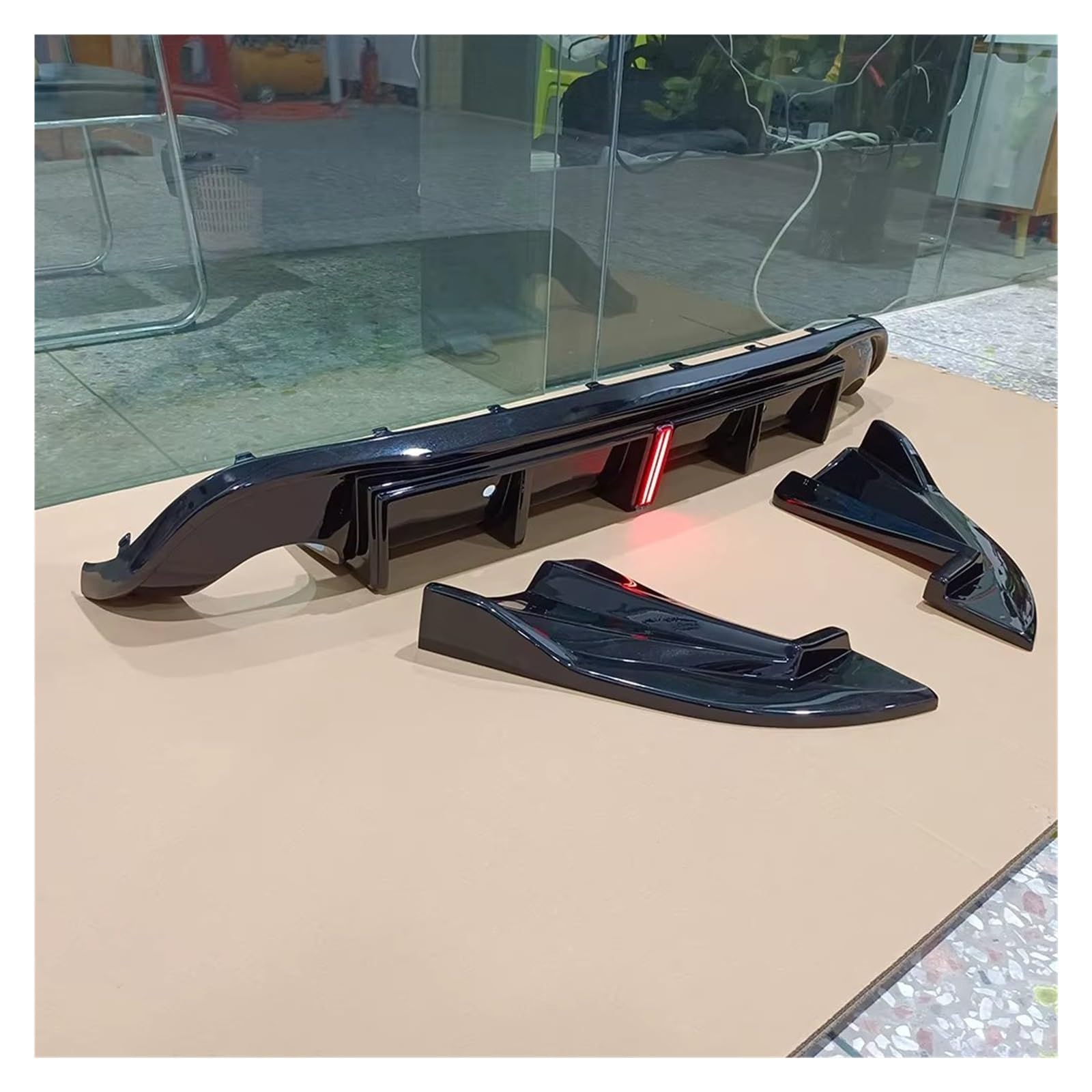 Auto Heckspoilerflügel Für Volvo Für S60 Für V60 Limousine 4 Tür 2014 15 16 17 18 Auto Hinten Stoßstange Diffusor Lip Splitter Schürze Bodykit Außen Tuning Zubehör Spoiler(Glossy Black) von SPUFKGE