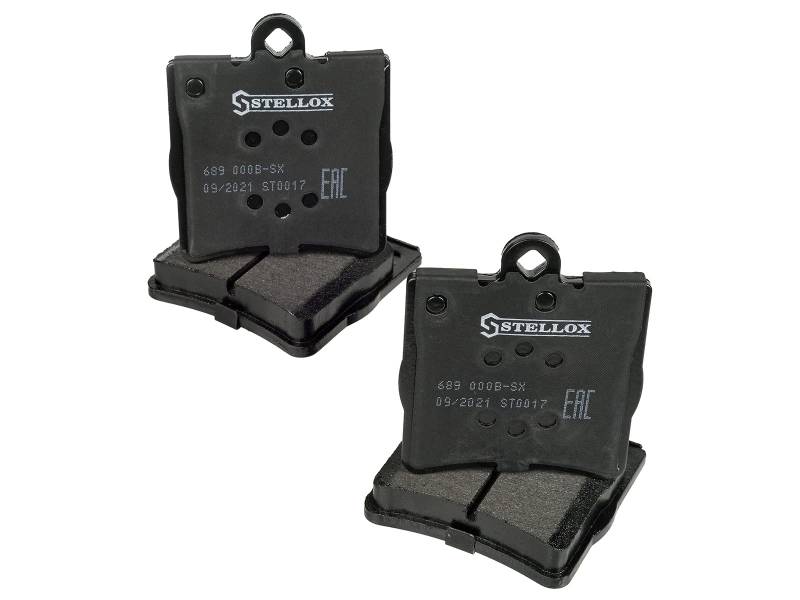 STELLOX 689 000B-SX Bremsbelagsatz, Scheibenbremse (4 Stücke) – mit Anti-Quietsch-Platte – ECE-R90 Zertifizierung – vier Bremsbeläge pro Set – Für PKW von STELLOX