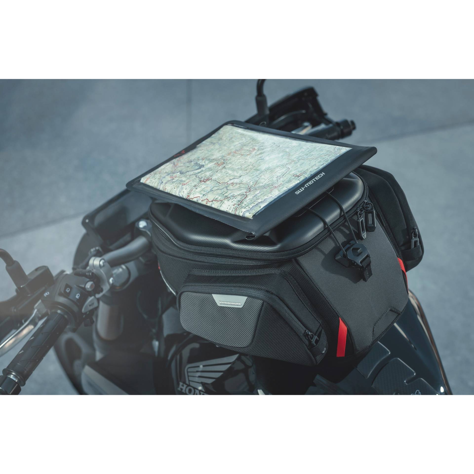 SW-MOTECH Kartenfach/Tablet-Drybag MOLLE für PRO Tankrucksäcke SW-MOTECH Kartenfach/Tablet-Drybag MOLLE für PRO Tankrucksäcke von SW-MOTECH