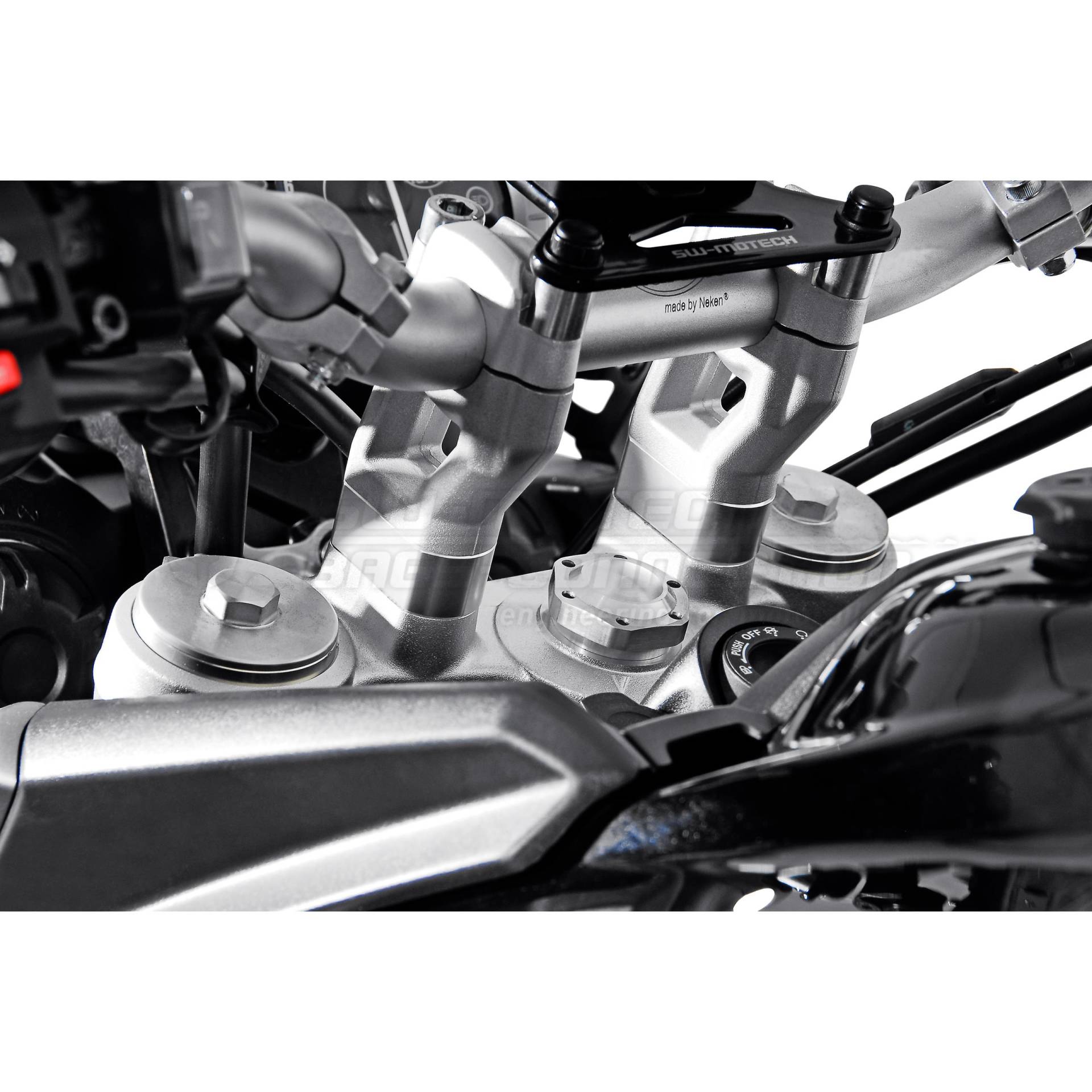 SW-MOTECH Lenkererhöhung DD 20mm LEH.11.039.10000/S für Triumph silber SW-MOTECH Lenkererhöhung DD 20mm LEH.11.039.10000/S für Triumph silber von SW-MOTECH
