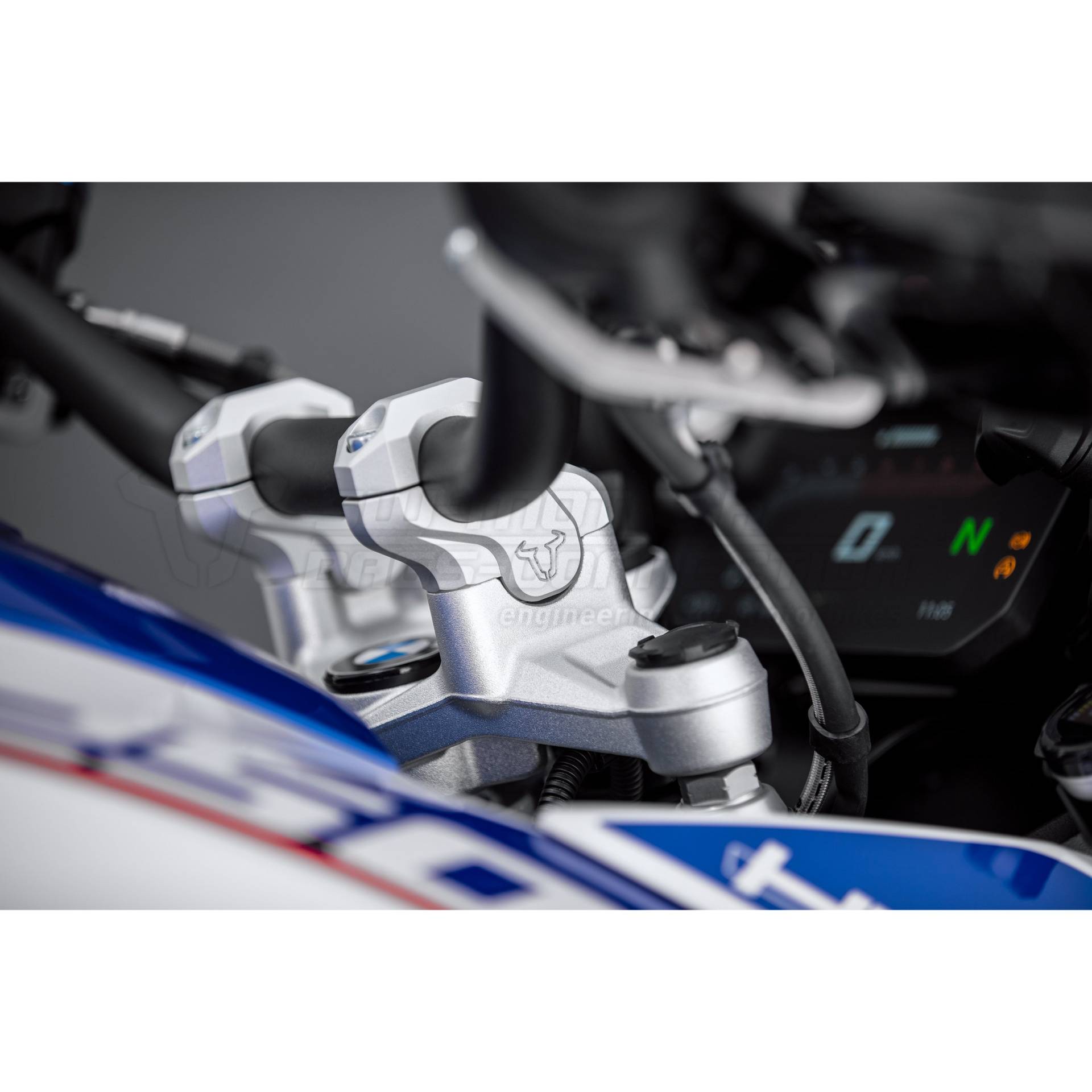 SW-MOTECH Lenkerverlegung KK 32/25mm für BMW silber SW-MOTECH Lenkerverlegung KK 32/25mm für BMW silber von SW-MOTECH