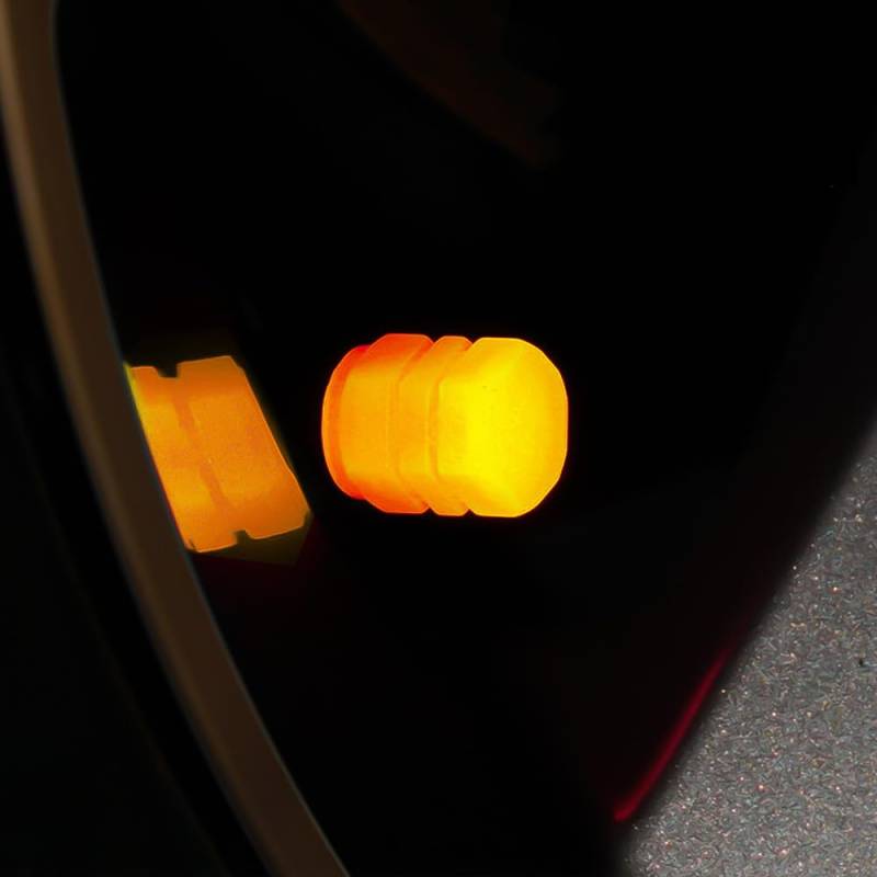 Leuchtende Ventilkappen Auto,4 Stück Universelle Fluoreszierende Autoreifen Ventilkappen Autoreifenkappen ABS Kunststoff-Reifen Ventilkappen Geeignet für Autos, Fahrräder, Motorräder, Reifen-Gelb von SYSUII