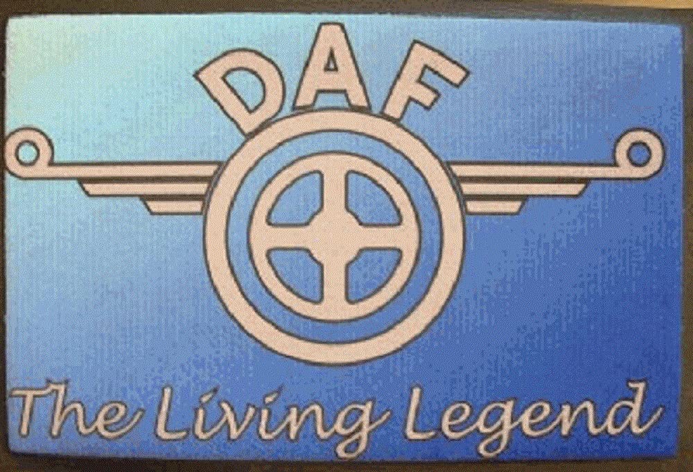 Fußmatte DAF The Legend, 60x40cm Waschbar Feines Velours Gummirand Universell | LKW-Fußmatte Teppich zur Innenausstattung | Schmutzfänger auch für Haus und Wohnung | Auto-Matte Autofußmatte Fußmatte DAF The Legend, 60x40cm Waschbar Feines Velours Gummirand Universell | LKW-Fußmatte Teppich zur Innenausstattung | Schmutzfänger auch für Haus und Wohnung | Auto-Matte Autofußmatte von Schilderfeuerwehr