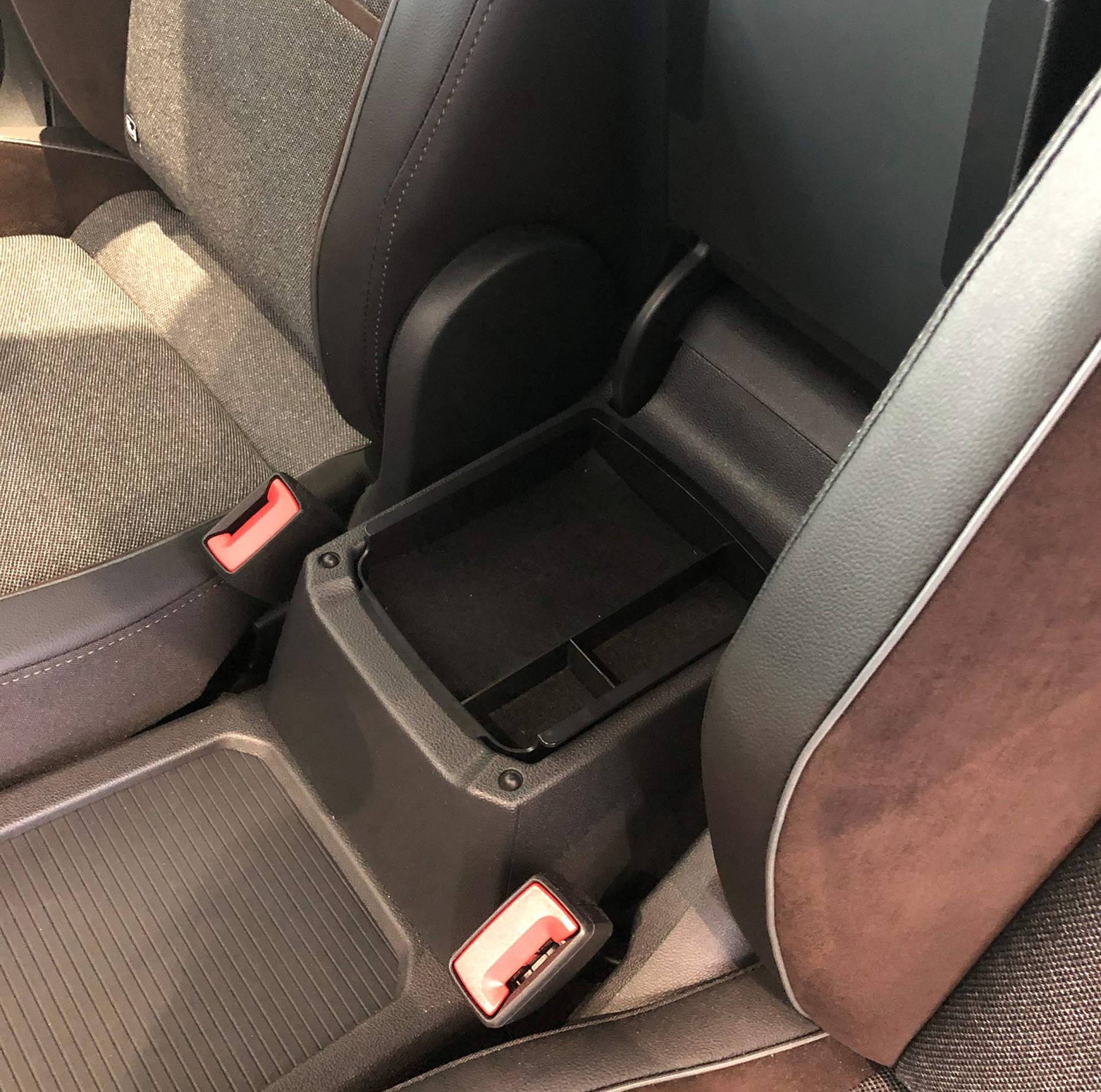 Shazzy Car Accessories Einsatz Mittelkonsole für Seat Tarraco 2019 2020 2021 von Shazzy Car Accessories