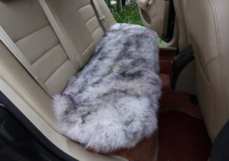 Sisha-A Universeller Schaffell-Autositzbezug 45cm×135cm - Natürliche Wolle Winterwärme für Autos, LKWs, SUVs, Transporter | Hochwertiger Gemütlicher Sitzschoner (Alle Fahrzeugtypen) Weiß mit Grau von Sisha-A