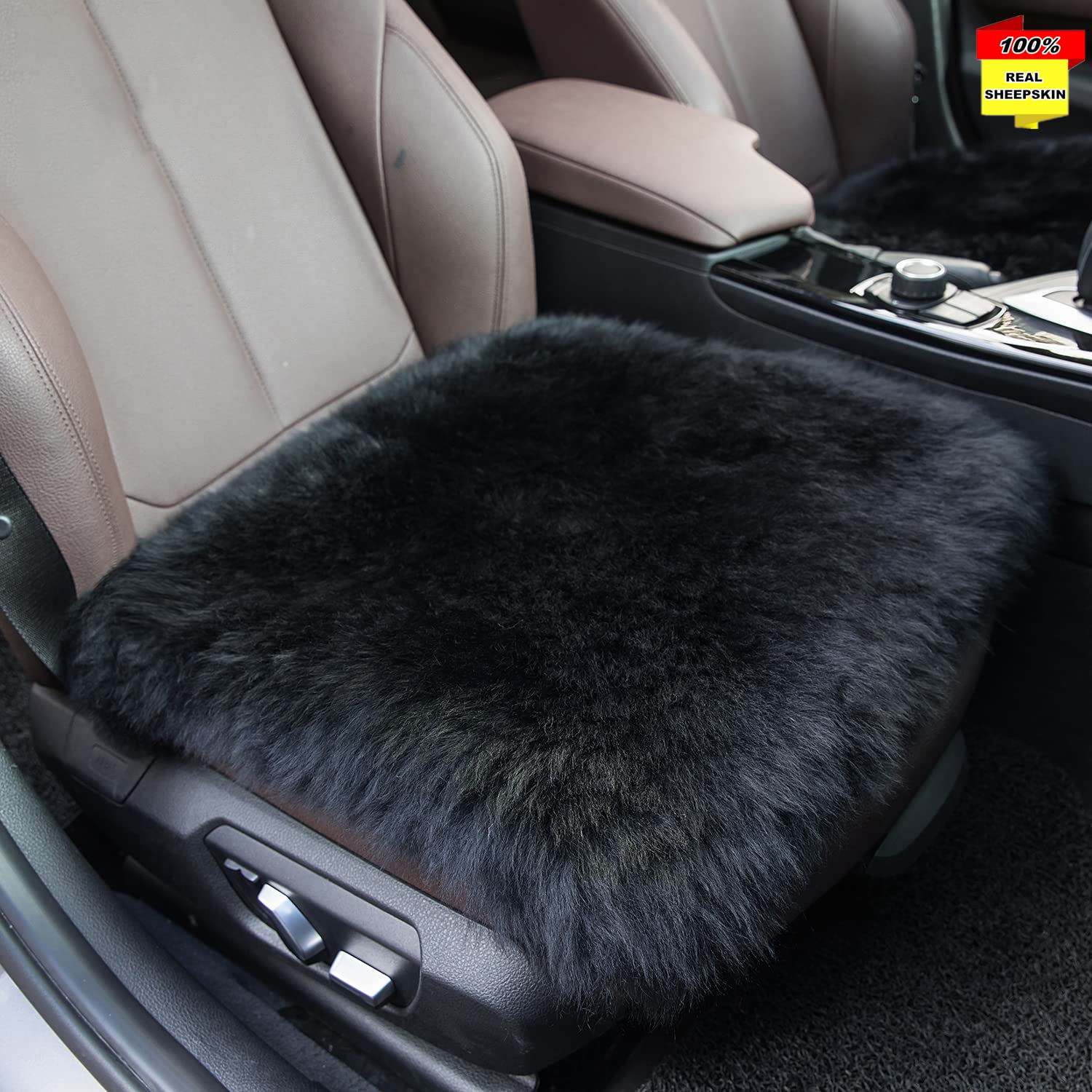 Sisha-A Universeller Schaffell-Autositzbezug 45cm×45cm - Natürliche Wolle Winterwärme für Autos, LKWs, SUVs, Transporter | Hochwertiger Gemütlicher Sitzschoner (Alle Fahrzeugtypen) Schwarz Sisha-A Universeller Schaffell-Autositzbezug 45cm×45cm - Natürliche Wolle Winterwärme für Autos, LKWs, SUVs, Transporter | Hochwertiger Gemütlicher Sitzschoner (Alle Fahrzeugtypen) Schwarz von Sisha-A