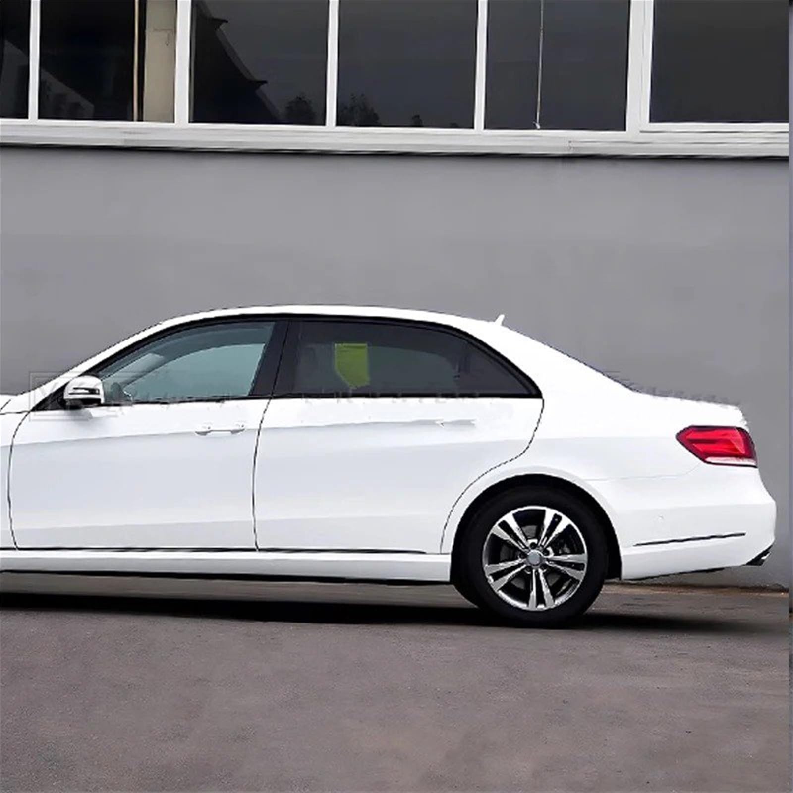 Heckspoiler Lippe Für Benz E-Klasse W212 W213 E180 E200 E260 E300 E320 Autozubehör Auto-Styling Schwarze Fenster-Pailletten-Dekorationsabdeckung(2016-2023) von Sqnbra