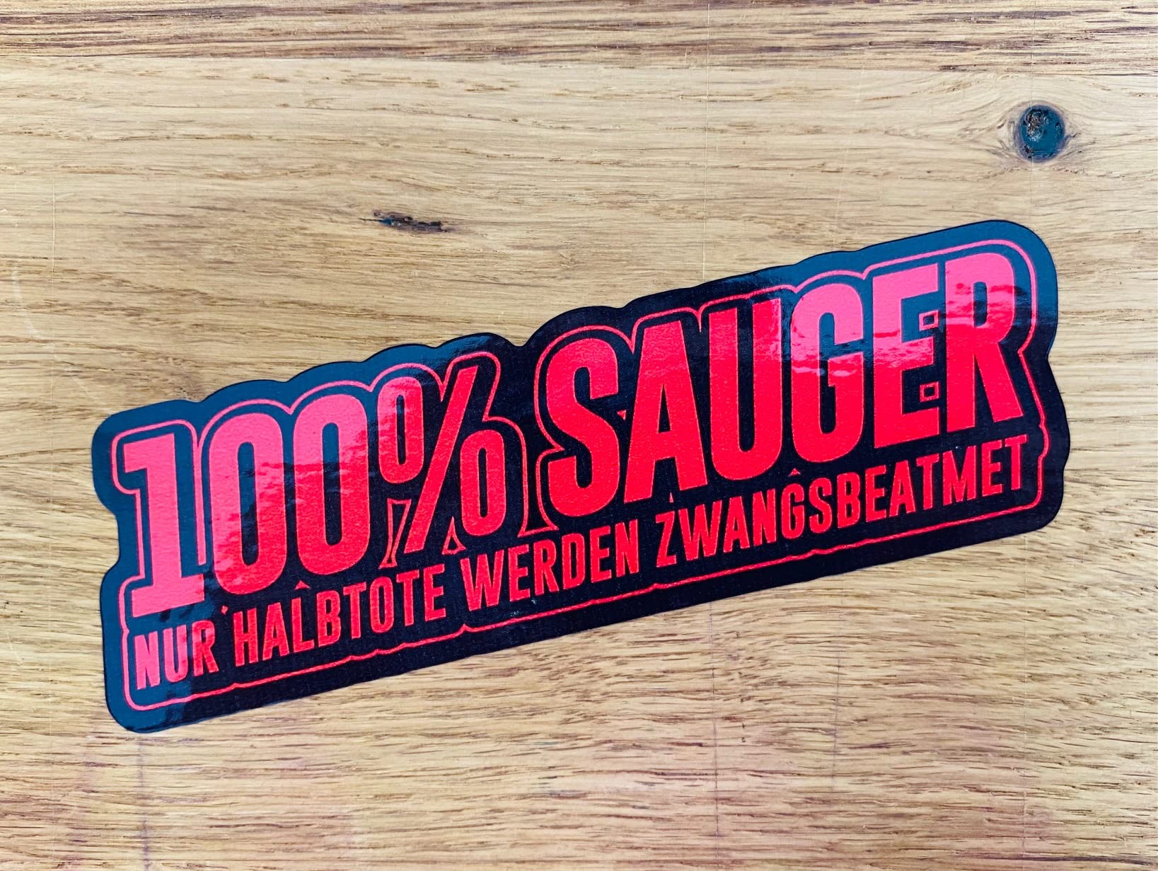 100% Sauger Aufkleber Sticker Zwangsbeatmet Tuning Youngtimer Boxer PS V8 Mi523 von Stickerverticker