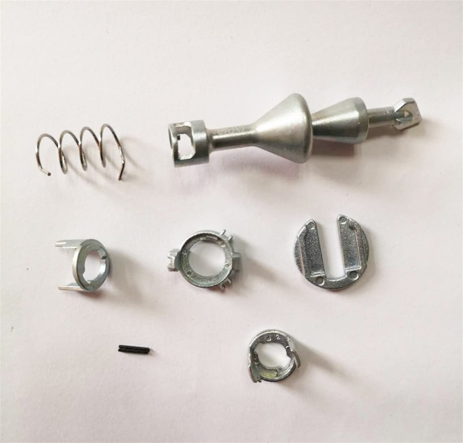 Szwaldaper Türschlosszylinder vorne Links rechts, 7-teiliges Reparaturset, for, E90 E91 E92 E93 3er-Serie Autotürschloss Szwaldaper Türschlosszylinder vorne Links rechts, 7-teiliges Reparaturset, for, E90 E91 E92 E93 3er-Serie Autotürschloss von Szwaldaper
