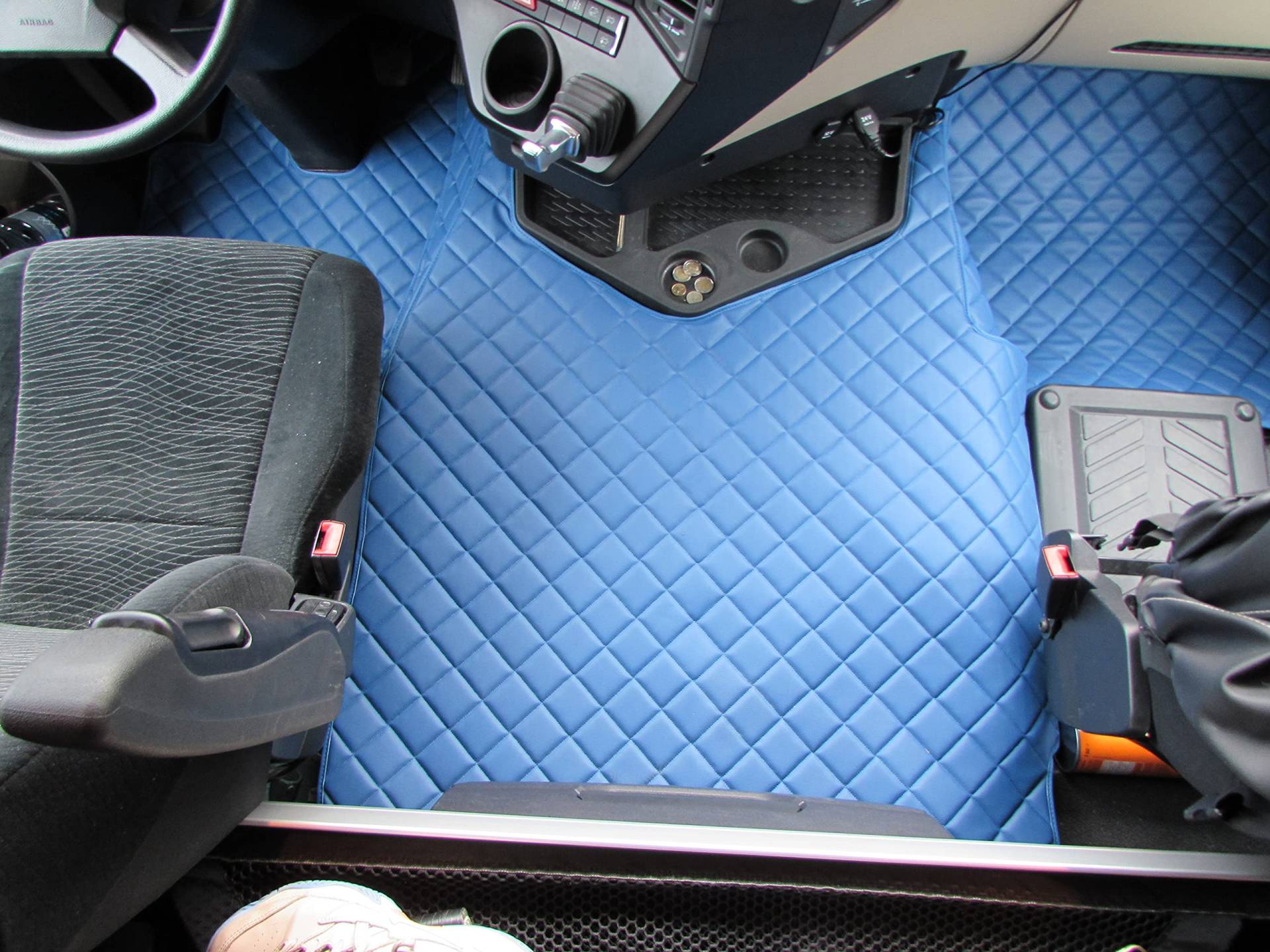 LKW-Fußmatten, passend für Mercedes Actros MP4 ab 2014, Automat unter zwei Ebenen, Linkslenker, blau, Öko-Leder von TEXMAR