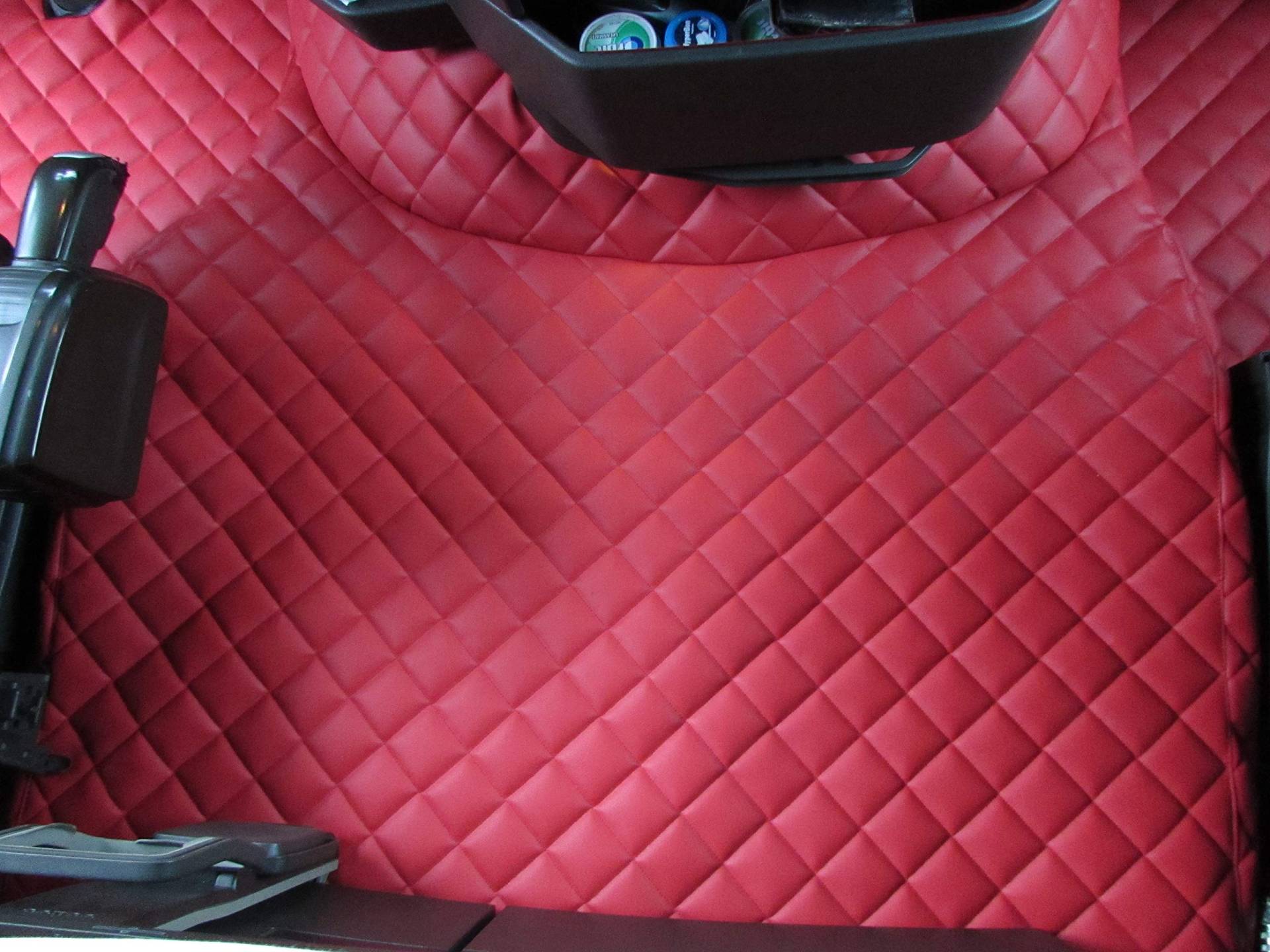 TEXMAR Fußmatten für Volvo FH4 Automat ab 2014 Linkslenker-Fahrzeug, aus umweltfreundlichem Leder, Rot von TEXMAR