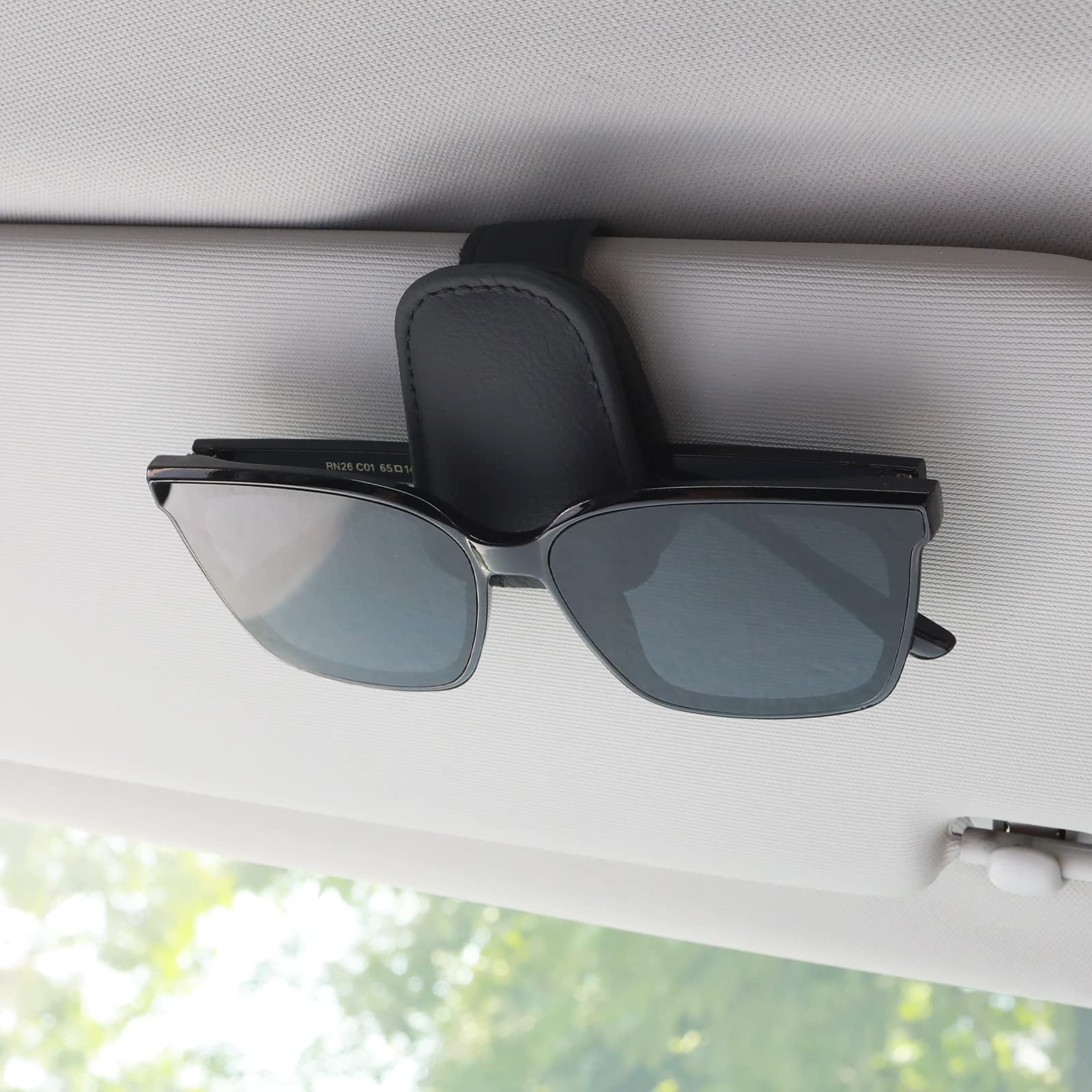 TIESOME Sonnenbrillenhalter für Auto Sonnenblende magnetischer Leder Brillenhalter Clip für Auto Sonnenblende universelles Auto Visier Zubehör magnetische Brillenhalterung (Schwarz) von TIESOME