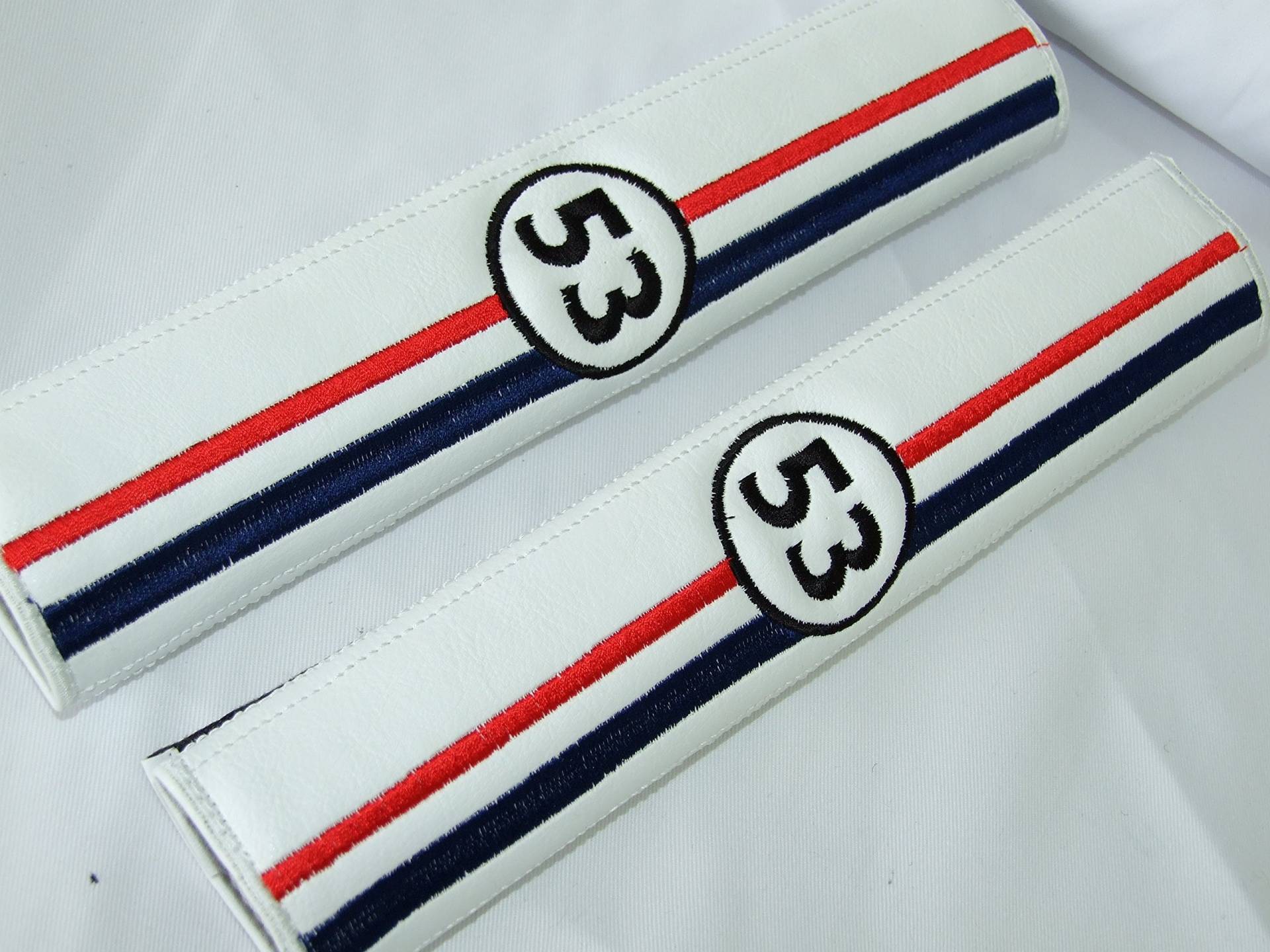 Sicherheitsgurt-Schulterpolster, Motiv Herbie 53, Leder, weiß Sicherheitsgurt-Schulterpolster, Motiv Herbie 53, Leder, weiß von TOFOW