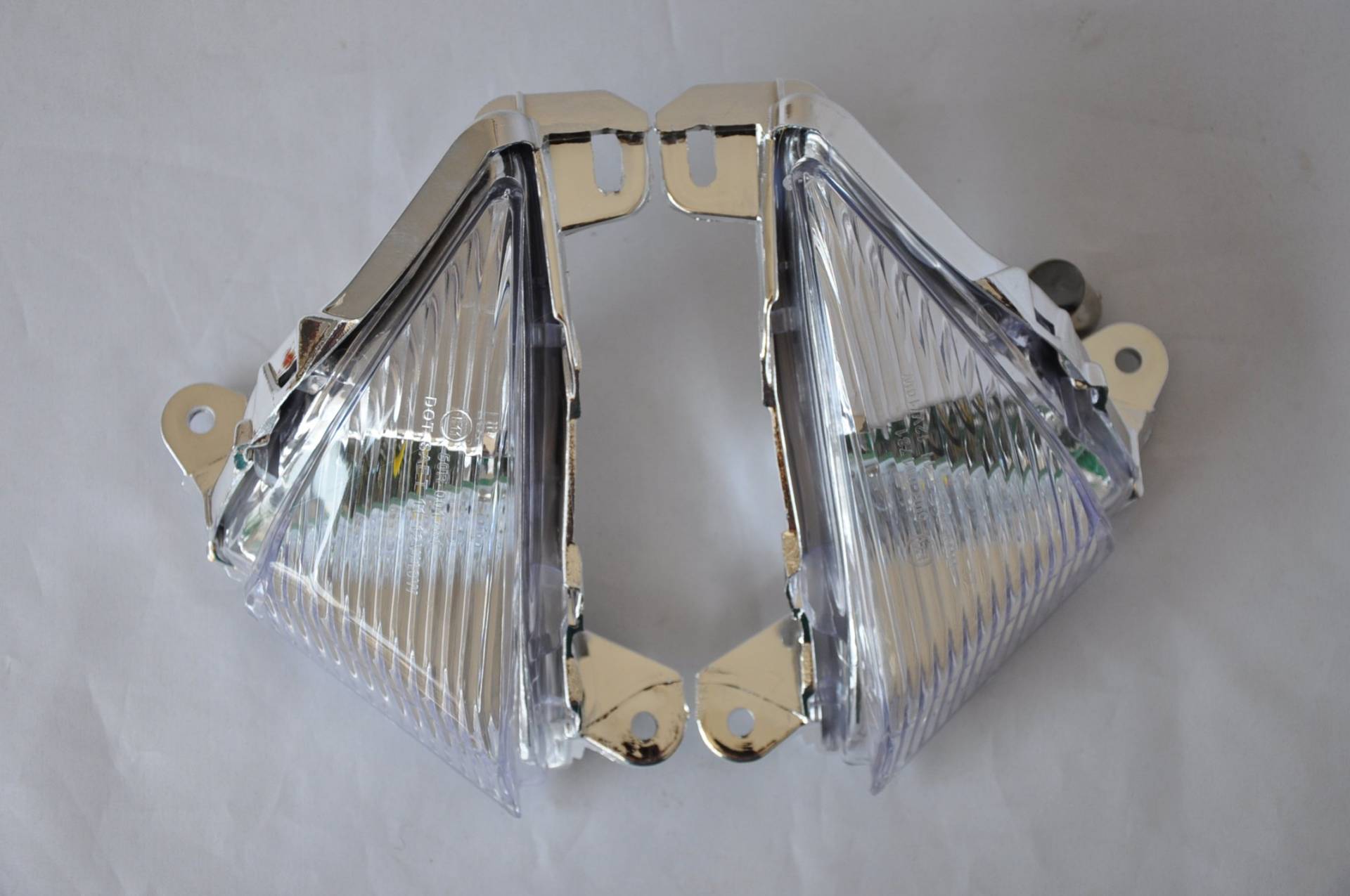 Topzone Moto LED Front Blinker Turn Signals Clear Lens für Kawasaki 2005-2010 Ninja ZX-6R/636, 2006-2007 Ninja ZX-10R, 2006-2008 Ninja 650R, 2006-2010 Ninja ZX-14, 2008-2010 Concours Topzone Moto LED Front Blinker Turn Signals Clear Lens für Kawasaki 2005-2010 Ninja ZX-6R/636, 2006-2007 Ninja ZX-10R, 2006-2008 Ninja 650R, 2006-2010 Ninja ZX-14, 2008-2010 Concours von TOPZONE MOTO