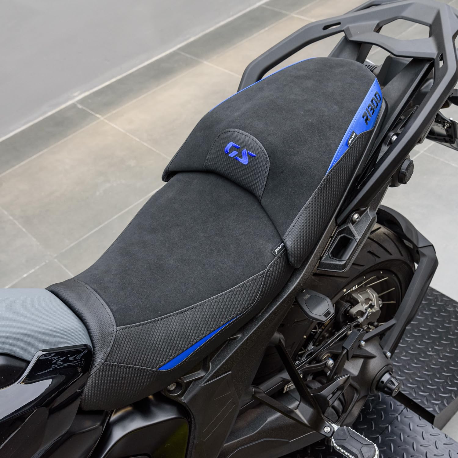 Motorrad Leder Rider Beifahrersitzpolster Set für R1300GS 2024 2025 Touring Sitzbezug, ein Set, Blau Motorrad Leder Rider Beifahrersitzpolster Set für R1300GS 2024 2025 Touring Sitzbezug, ein Set, Blau von TaTonCycle