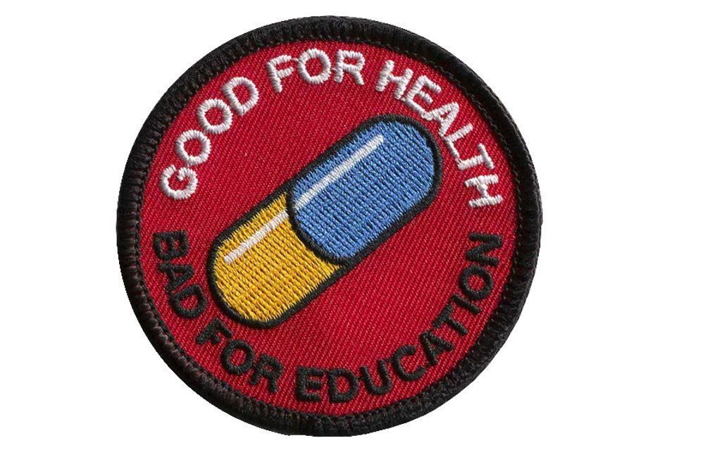 Titan One Europe - Tactical Akira Good for Health Bad for Education Black Patch Klettband Taktisch Aufnäher von Titan One Europe