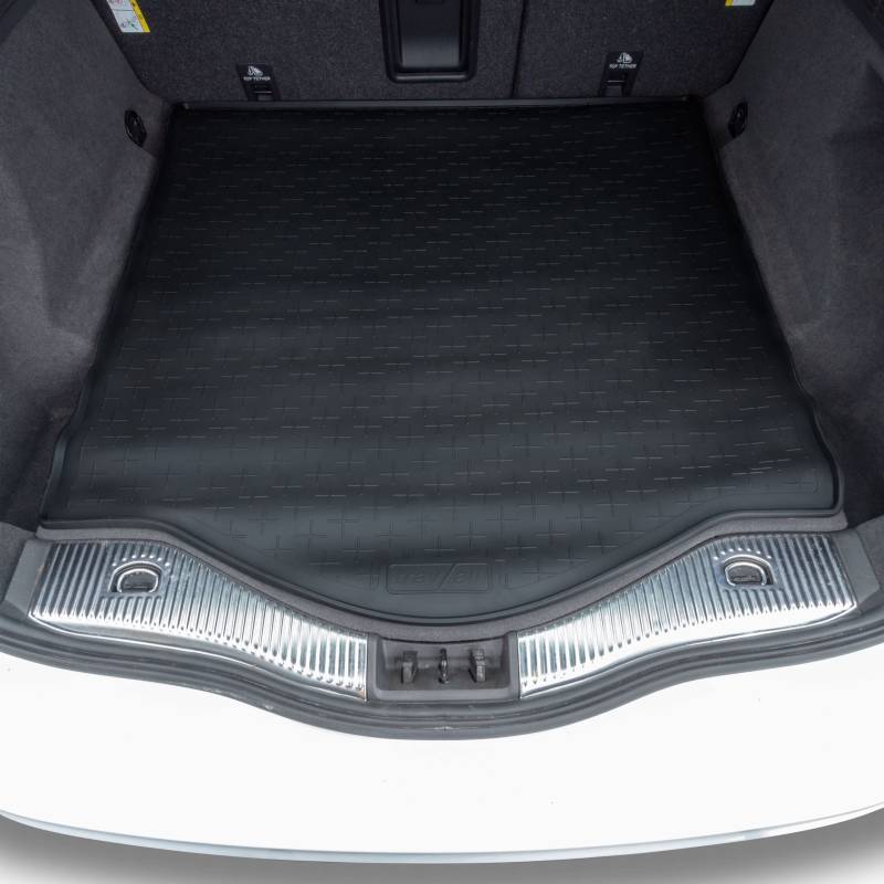 Travall Kofferraummatte Kompatibel mit Ford Mondeo (2014-2019) Autospezifischer Kofferraumwanne Hundefreundlicher Kofferraumschutz wasserdichte Schwarze Gummi-Allwettermatten von Travall