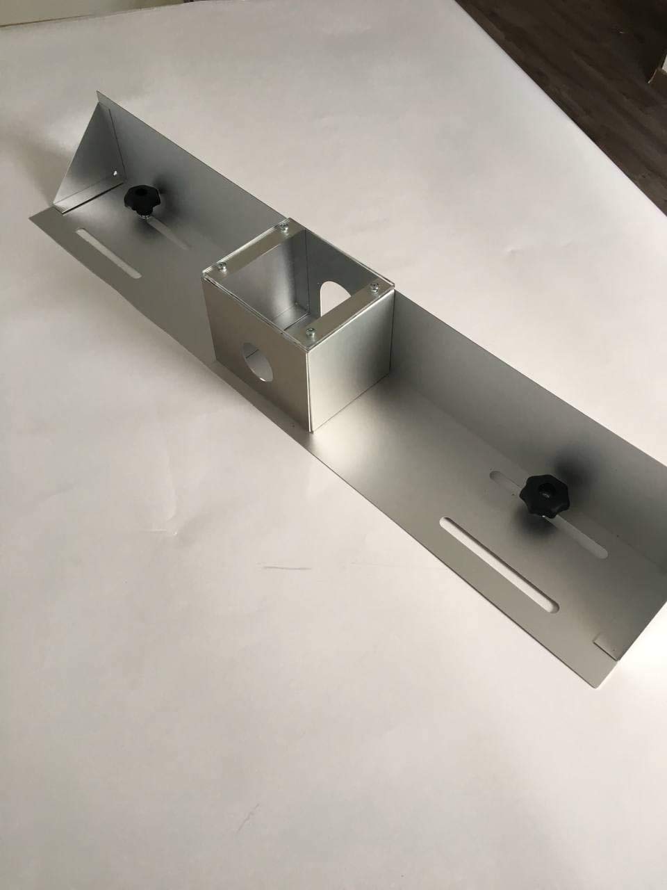 Tuneon Fräsanschlag Aluminium Frästischanschlag Oberfräse mit Absaugmodul Tuneon Fräsanschlag Aluminium Frästischanschlag Oberfräse mit Absaugmodul von Tuneon