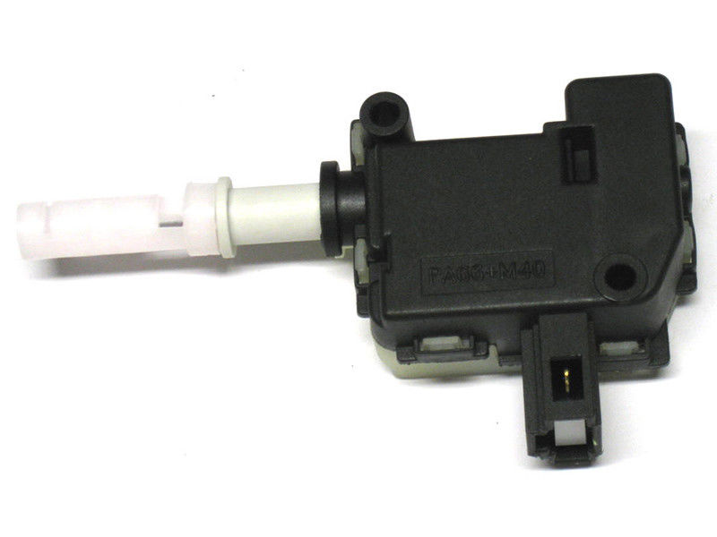 Hecklappe Kofferraum Deckel Stellmotor 3B5827061C für VW Caddy Passat B5 Sharan Hecklappe Kofferraum Deckel Stellmotor 3B5827061C für VW Caddy Passat B5 Sharan von Ernst DELLO GmbH & Co. KG