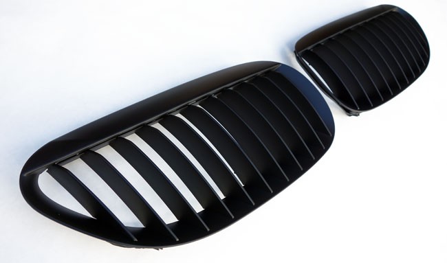 PREMIUM Kühlergrill Sport Grill Gitter Front Schwarz Matt für BMW E63 E64 von Tuning Fanatics