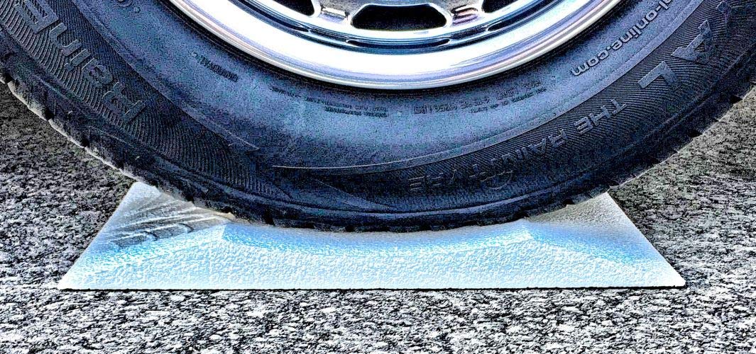 Tyre Protect das Original Reifenschoner Reifenkissen bis 335er aus EPP Hochleistungsschaum (L) von Tyre Protect Pro