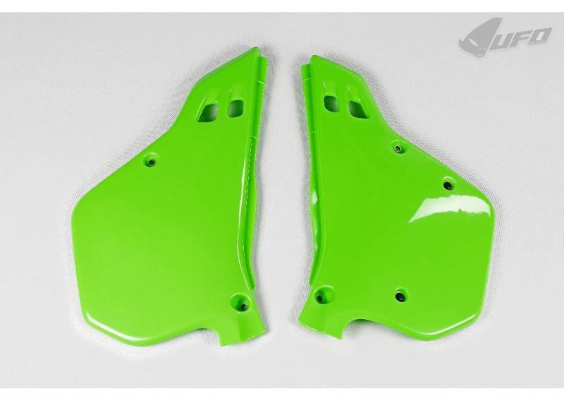 UFO PLAST Seitenteile grün Kawasaki KX 125 1990-1991 von UFO PLAST