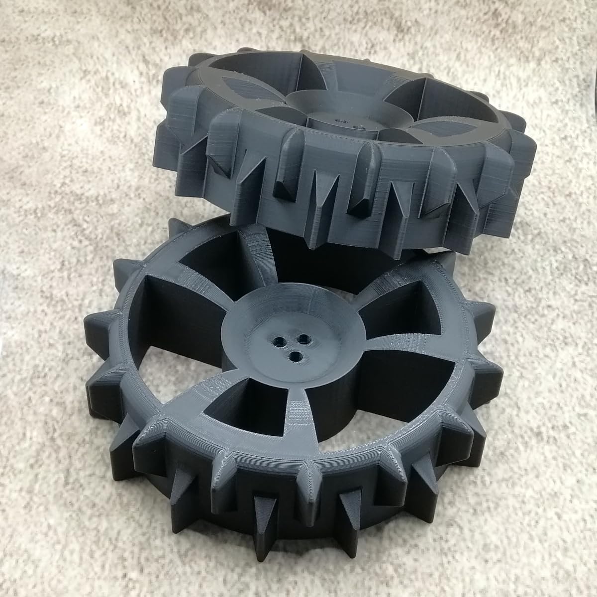 ULEIVA 2 Stck Ersatz Antriebsräder Rad kompatibel mit Bosch Indego 300 350 400 500 700 Mähroboter Spikes Gelände Offroad Räder Ersatzrad ULEIVA 2 Stck Ersatz Antriebsräder Rad kompatibel mit Bosch Indego 300 350 400 500 700 Mähroboter Spikes Gelände Offroad Räder Ersatzrad von ULEIVA