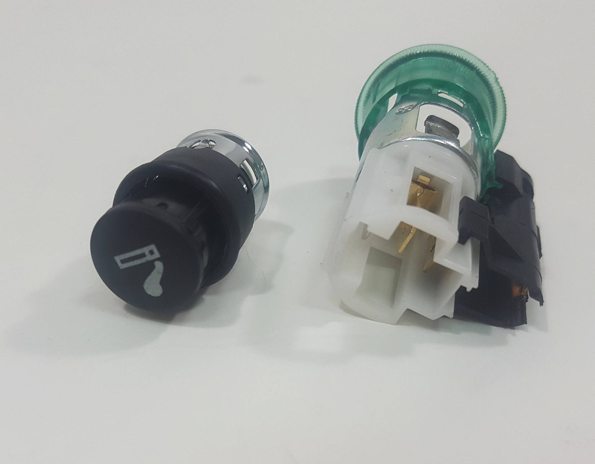 Unbekannt 1jo919309 Plug & Socket grün 12 V Zigarettenanzünder von Unbekannt