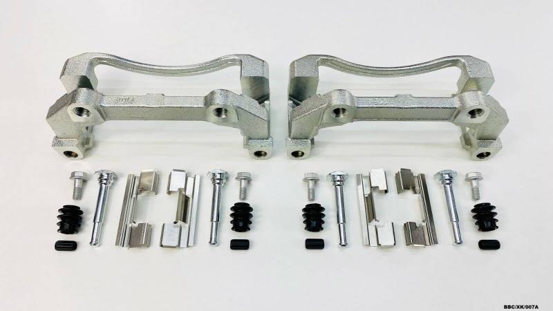 2 x Bremssattelhalterung vorne kompatibel mit Jeep Commander XK 2006-2010 BBC/XK/007A von VIDARR