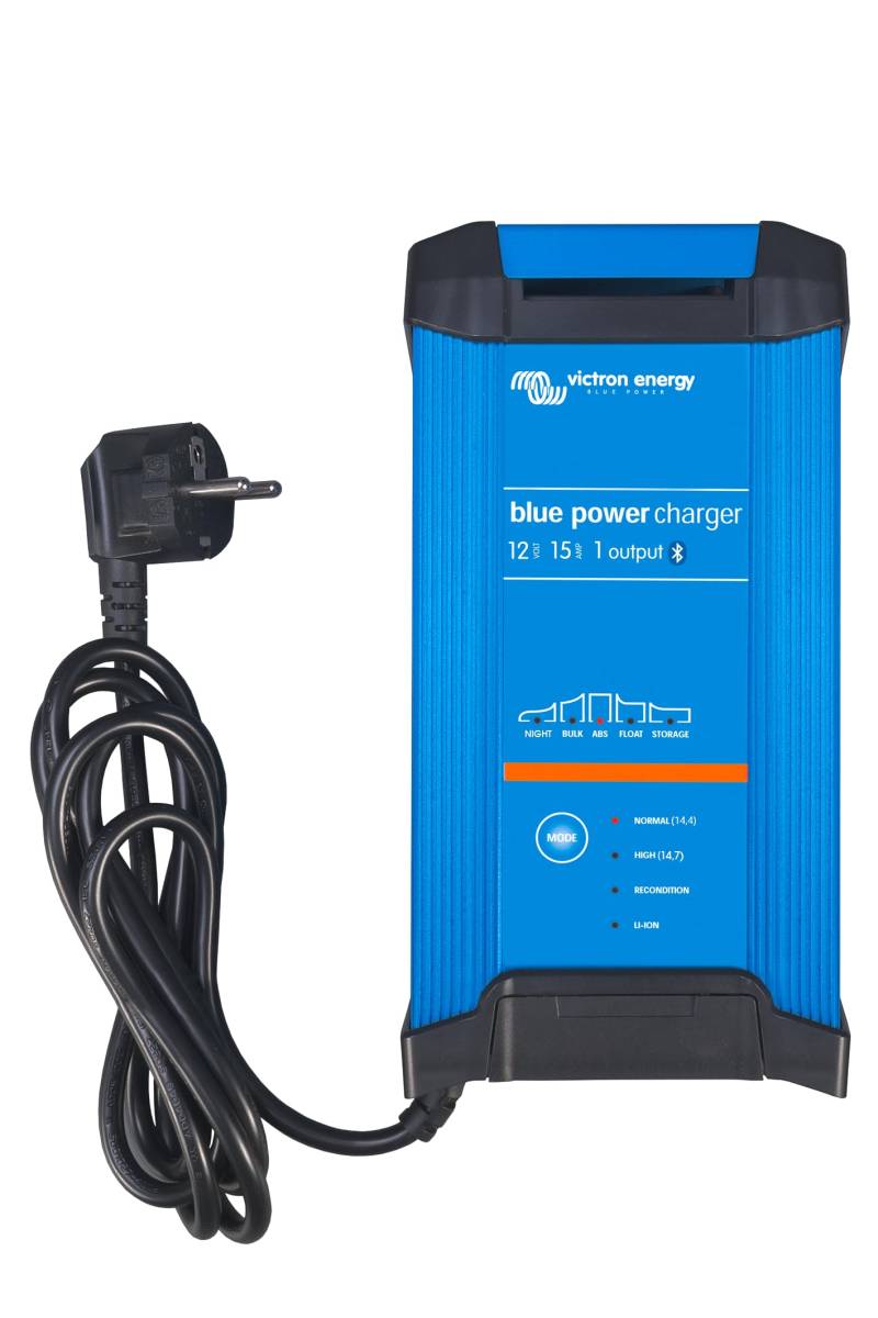 Victron Energy Blue Smart Batterie Ladegerät 12-Volt 15 Ampere 230V - Autobatterie Ladegerät - Batterieerhaltungsgerät und Desulfator - IP22 Geschützt - Bluetooth - Einzelausgang - CEE 7/7 von Victron Energy