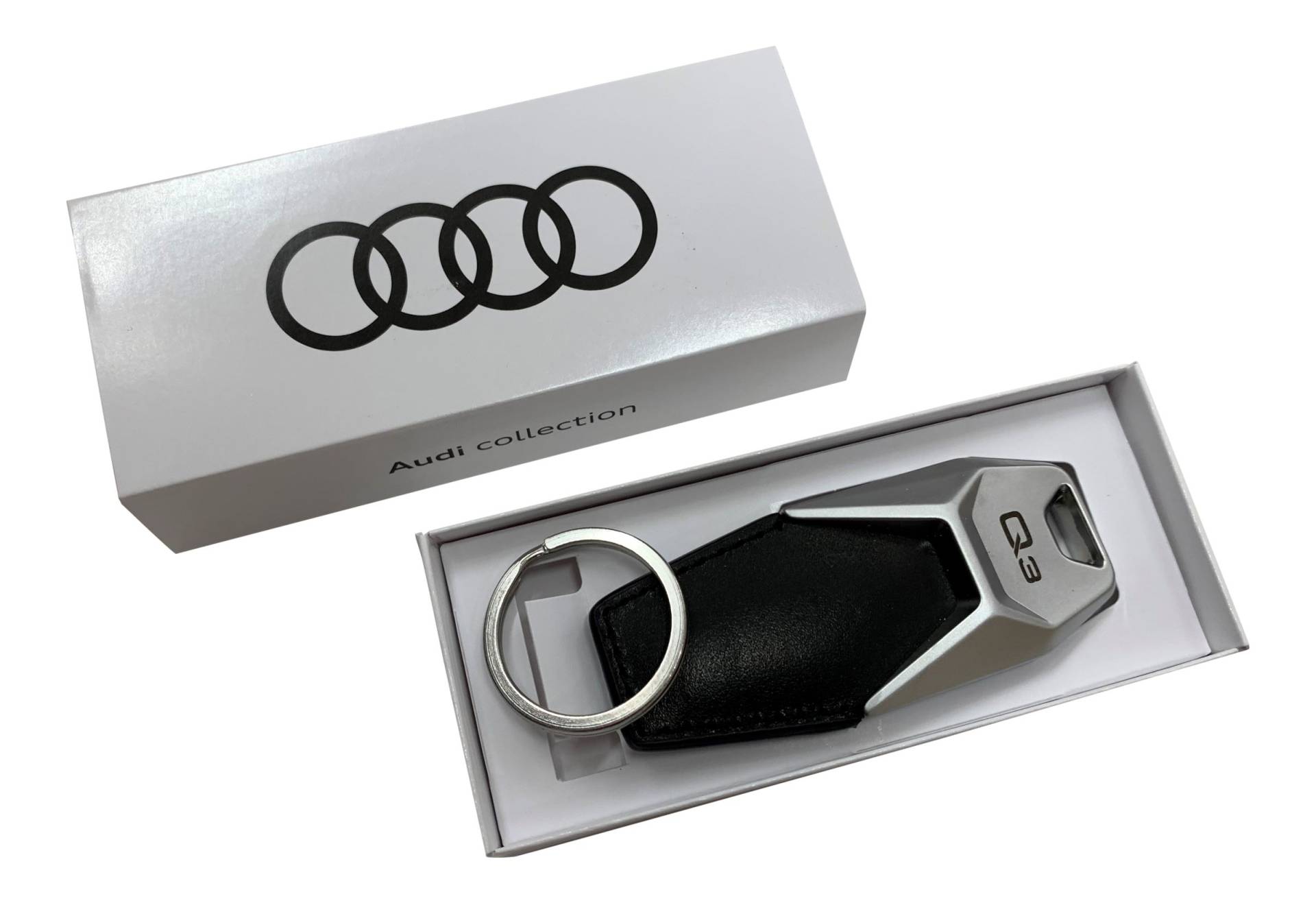 Original Audi Q3 PREMIUM Schlüsselanhänger Schlüssel Logo mit Gravur Q3 8U F3 Original Audi Q3 PREMIUM Schlüsselanhänger Schlüssel Logo mit Gravur Q3 8U F3 von Volkswagen AG
