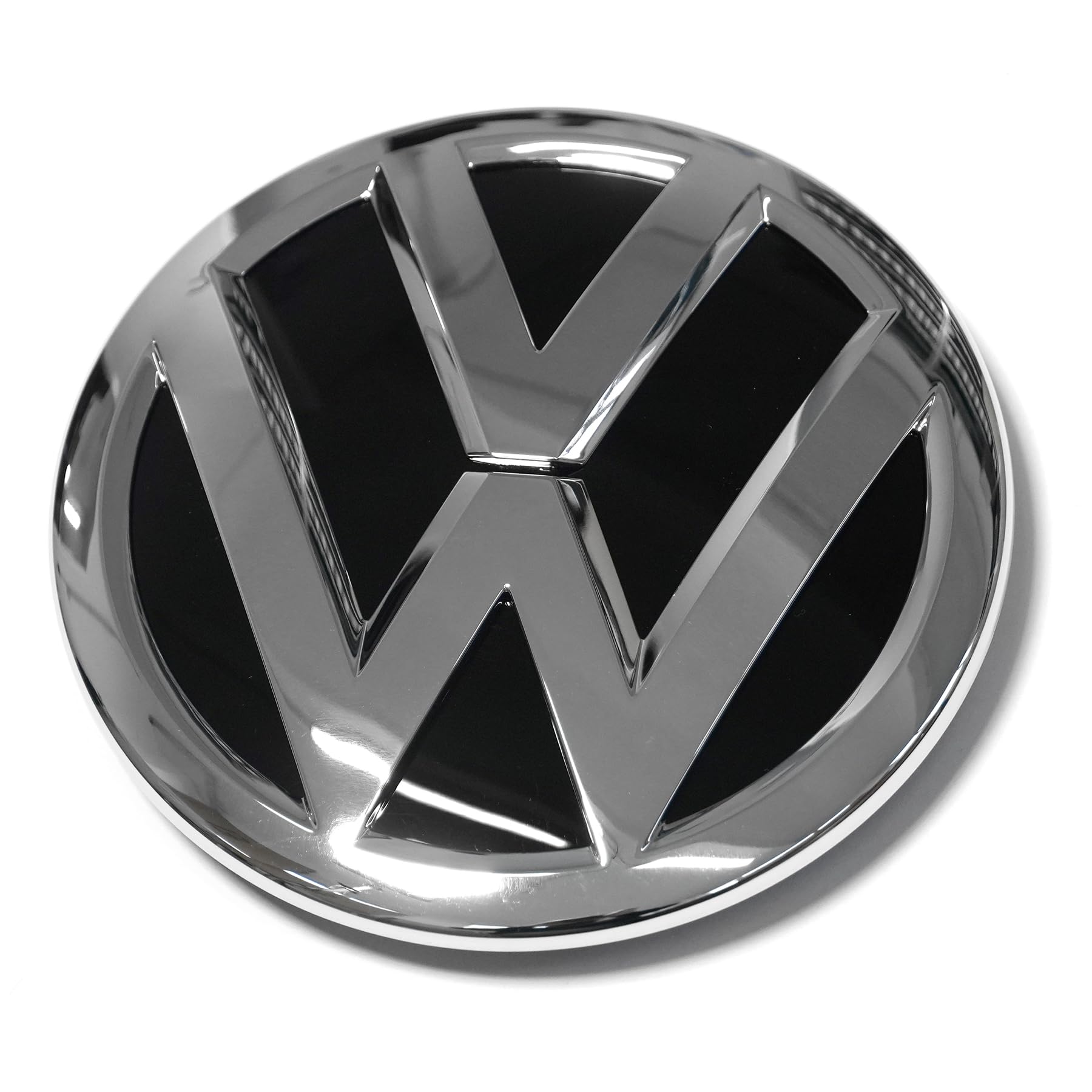 Volkswagen 6C0853600FOD Emblem vorn Kühlergrill Zeichen VW Logo Volkswagen 6C0853600FOD Emblem vorn Kühlergrill Zeichen VW Logo von Volkswagen