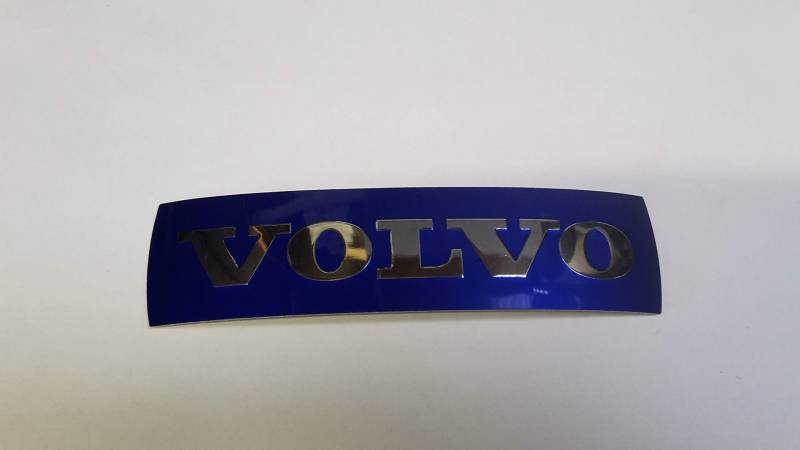 Volvo Emblem Logo Kühlergrill V40 V50 V60 V70 XC40 XC60 XC70 XC90 S40 S60 S80 C30 C70, Ausführung 2 (33x135mm) von Volvo