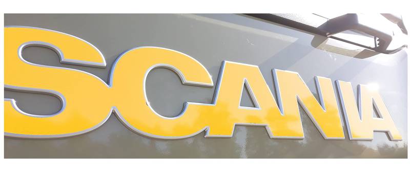 W.B.A. Aufkleber passend für Scania Emblem der Serie S und R ab Bj. 2017-2021 RAL Gelbtöne Glanz (RAL 1007) von W.B.A.