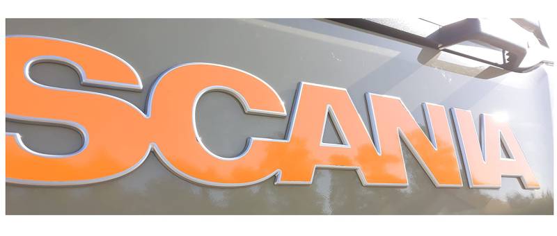 W.B.A. Aufkleber passend für Scania Emblem der Serie S und R ab Bj. 2017-2021 RAL Orangetöne Glanz (RAL 2011) von W.B.A.